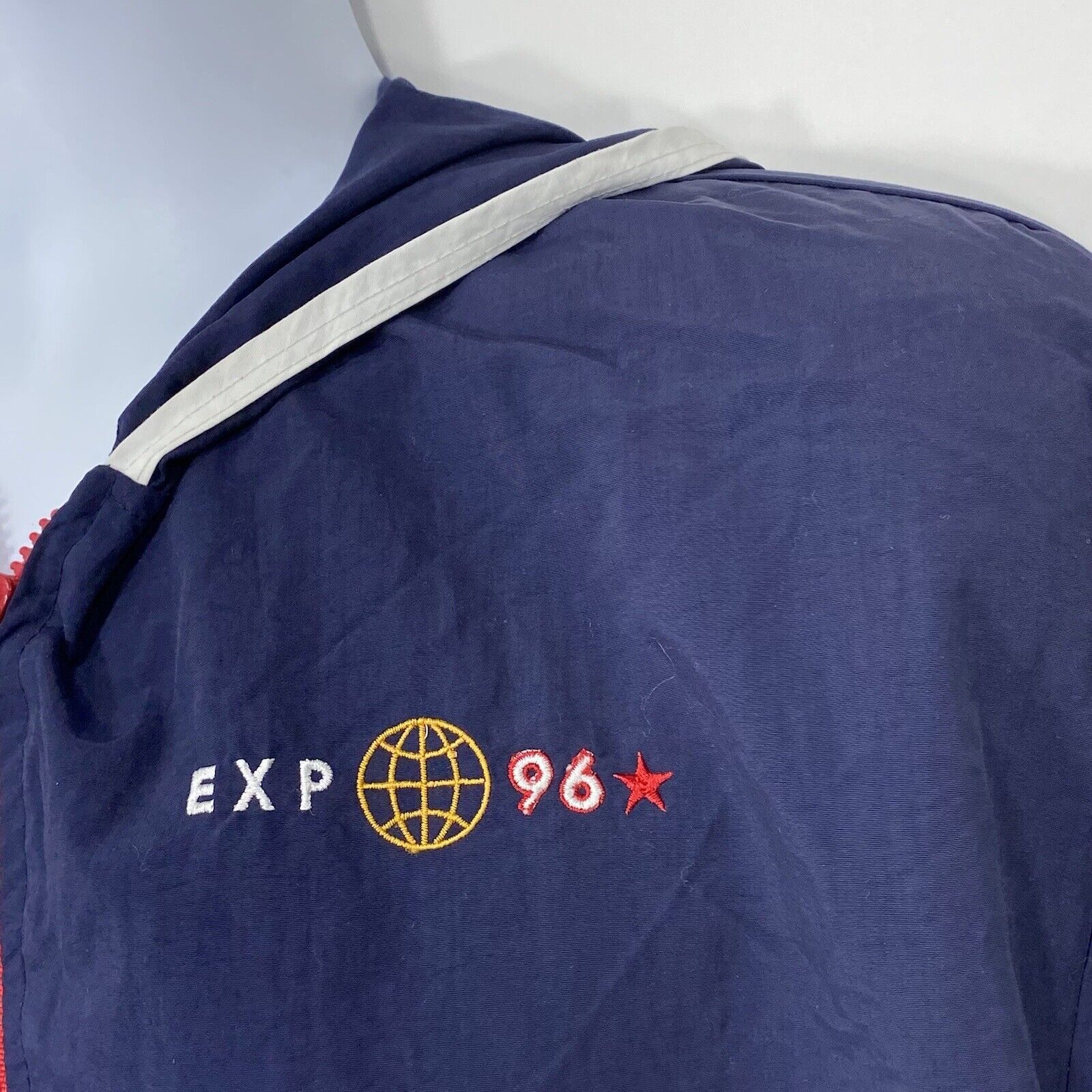 Vintage Vintage Express Athletique 1996 Windbreaker Full Zip Jacket Size US M / EU 48-50 / 2 - 2 Thumbnail