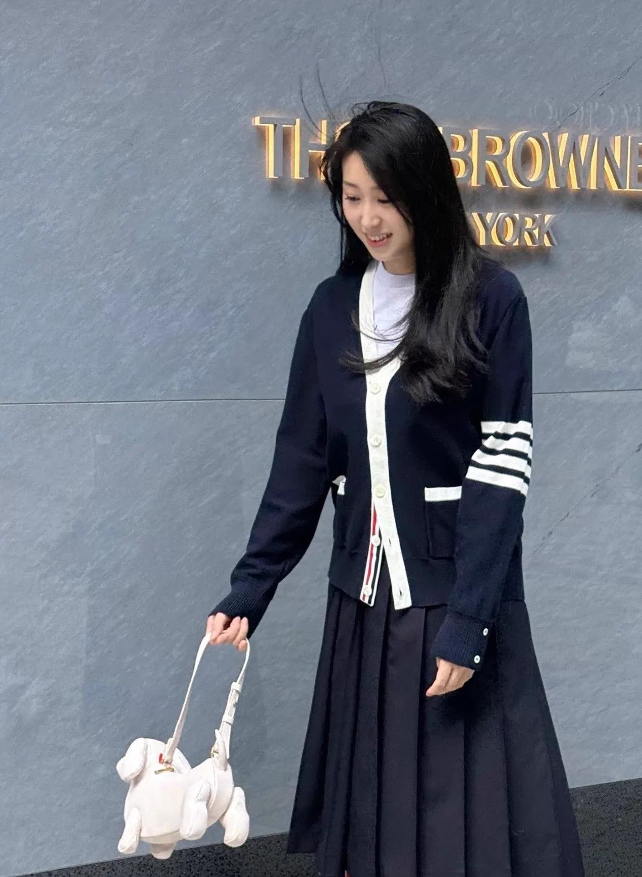 Thom Browne Thom Browne Women's Rare Black Buckle Pleated Skirt Size40 Size 27" / US 4 / IT 40 - 8 Thumbnail