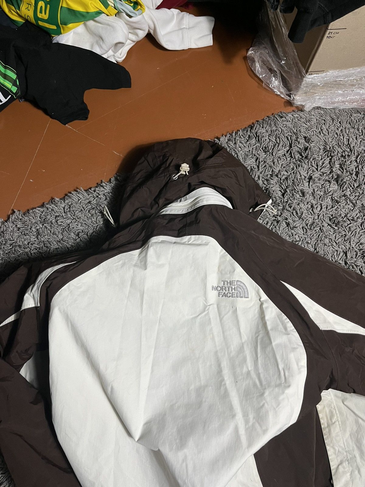 The North Face THE NORTH FACE HYVENT BROWN JACKET WMNS SIZE L Size L / US 10 / IT 46 - 10 Thumbnail