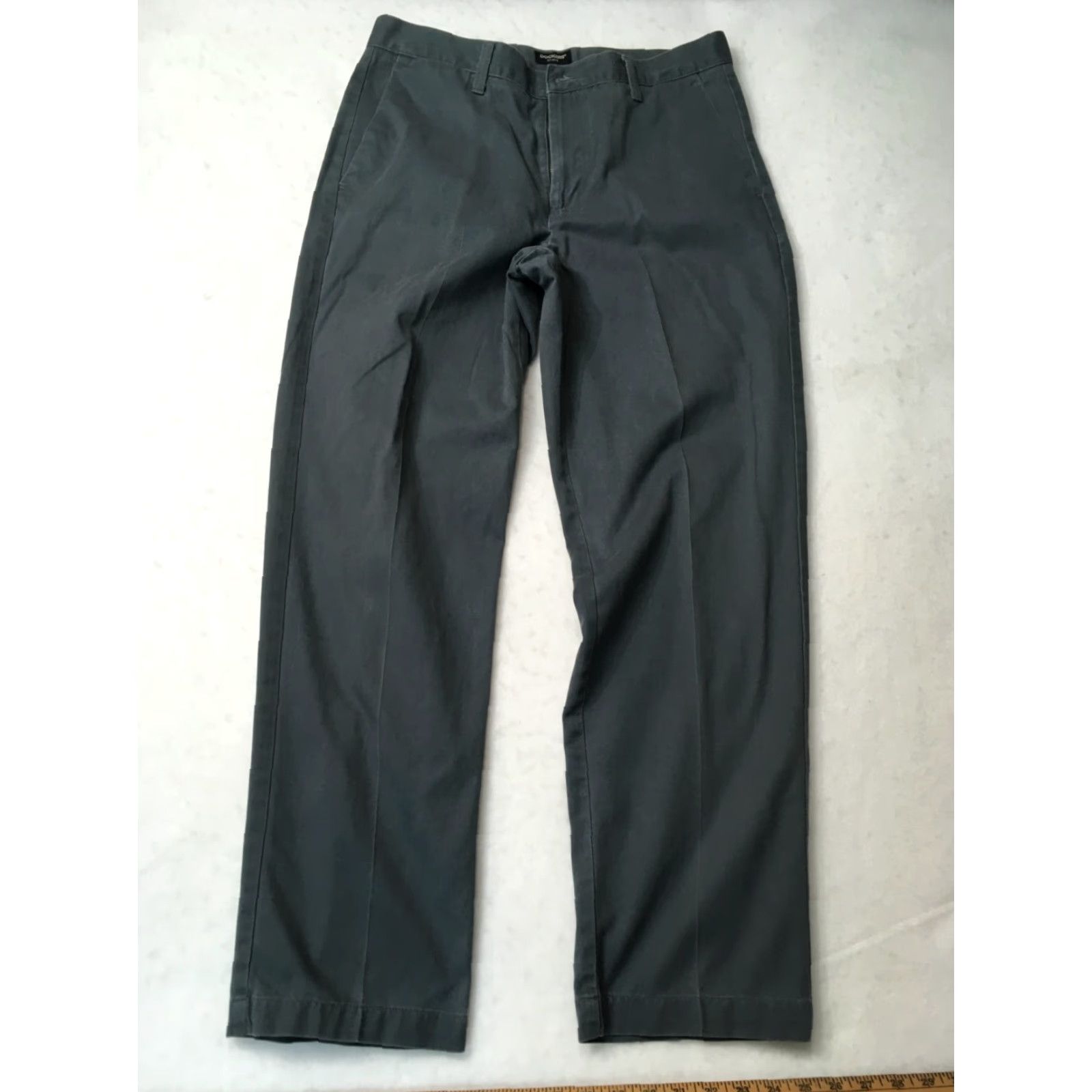 Dockers Dockers Premium Khakis navy blue Pleated Pants 33x31 Relaxed Fit Men's Size 33 Inseam 31 Blue Khakis Size US 33 - 6 Thumbnail