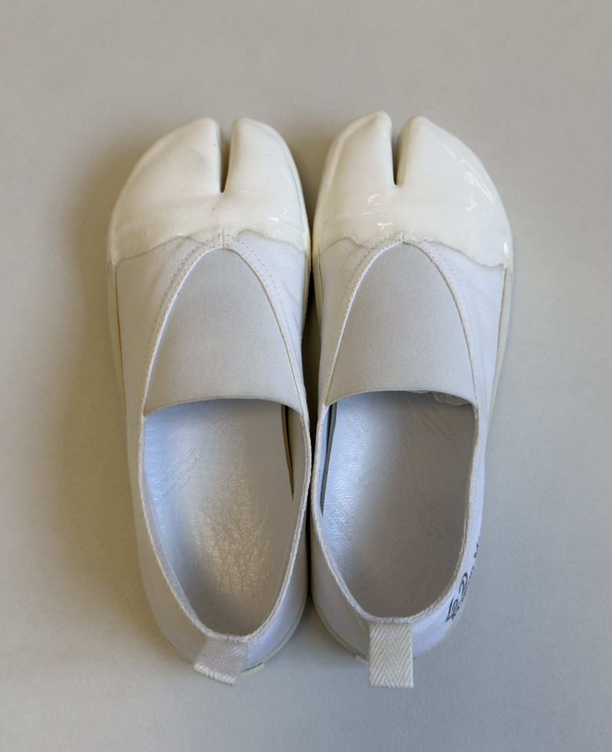 Maison Margiela S/S 20 White ‘Resin Dipped’ Tabi Sneakers Size US 8 / IT 38 - 8 Thumbnail