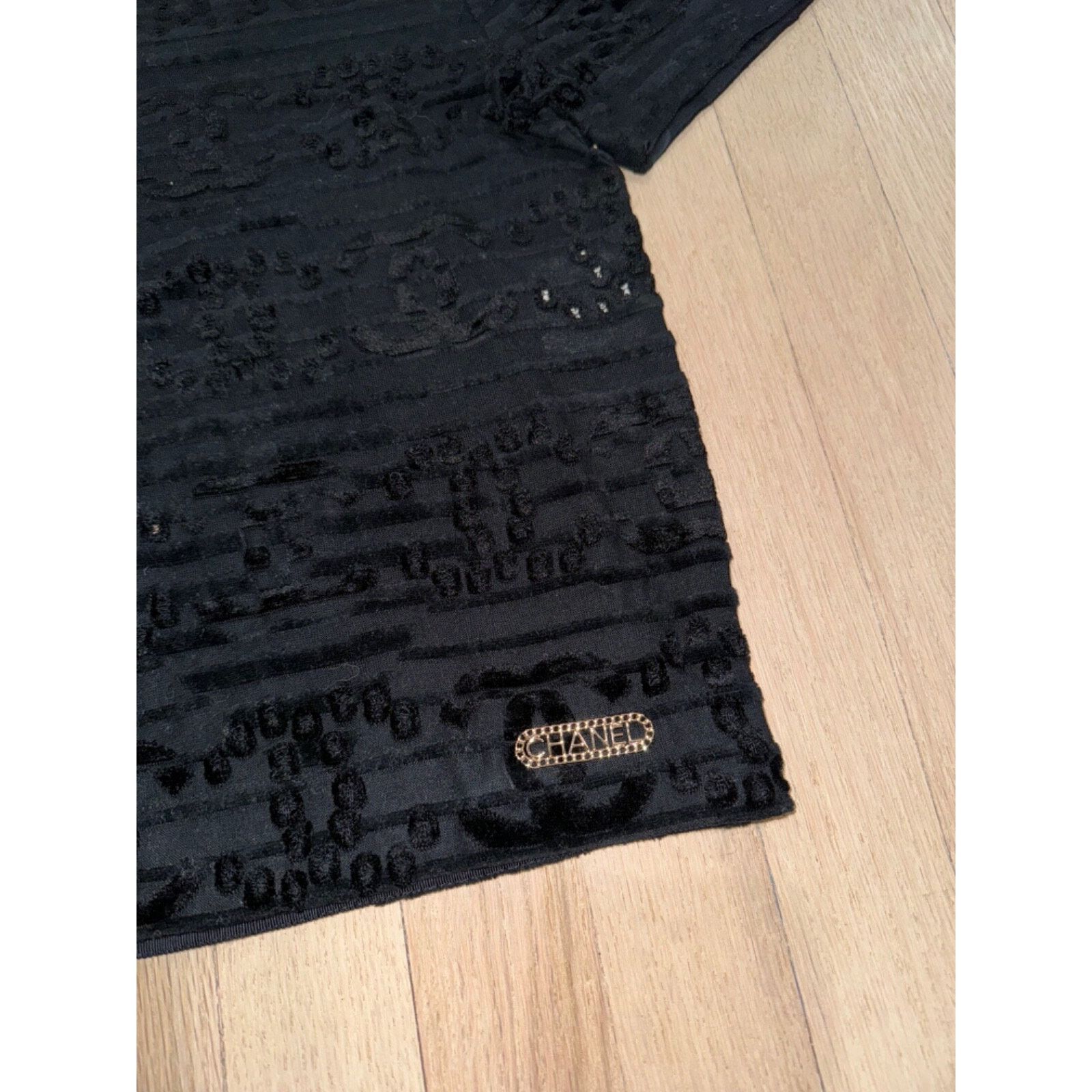 Chanel Chanel 21C Flocked Velvet Short Sleeve Tee T Shirt S Small Size S / US 4 / IT 40 - 8 Thumbnail