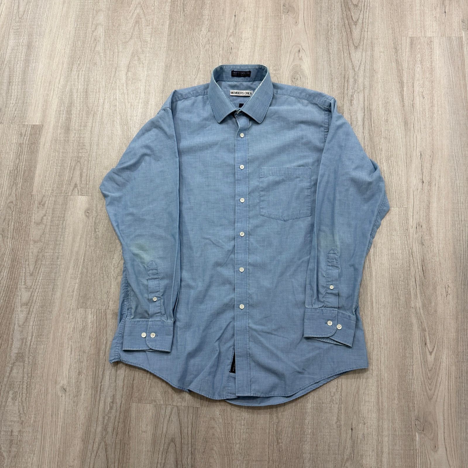 Vintage Vintage Members Only Chambray Button Shirt 16 Large Blue 70s Size US L / EU 52-54 / 3 - 1 Thumbnail