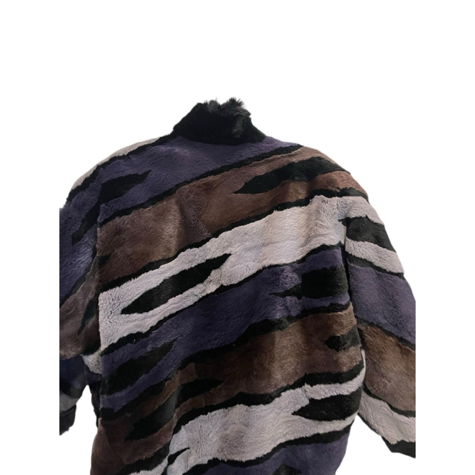 Neiman Marcus Neiman Marcus Striped Faux Fur Coat Women's Jacket Size ONE SIZE - 6 Thumbnail