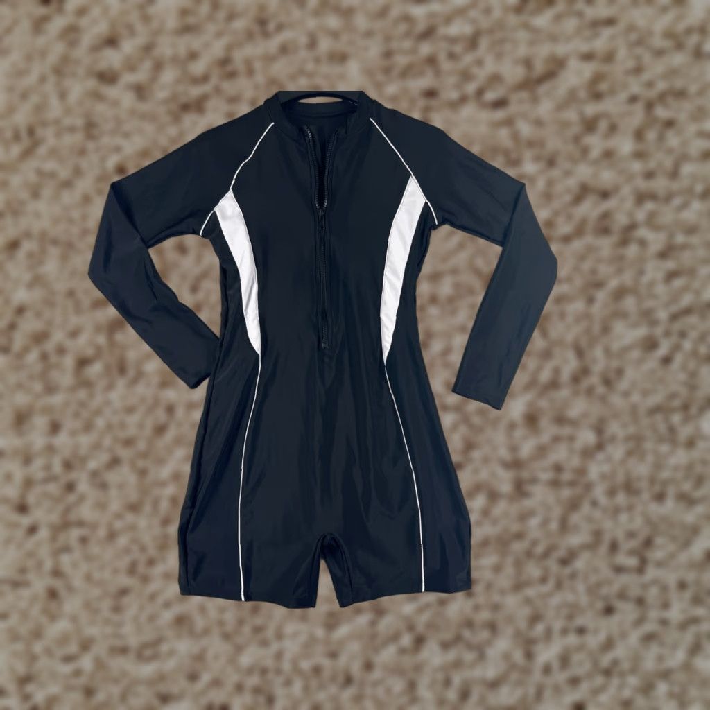 Vintage VINTAGE Women’s Black White Short Sleeve One Piece Swimsuit - Sports Surfing Nylon M Size 32" / US 10 / IT 46 - 1 Thumbnail