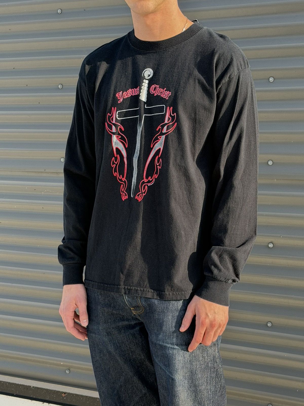 Vintage Vintage Jesus Christ Flame Sword black long sleeve Y2K Size US L / EU 52-54 / 3 - 3 Thumbnail