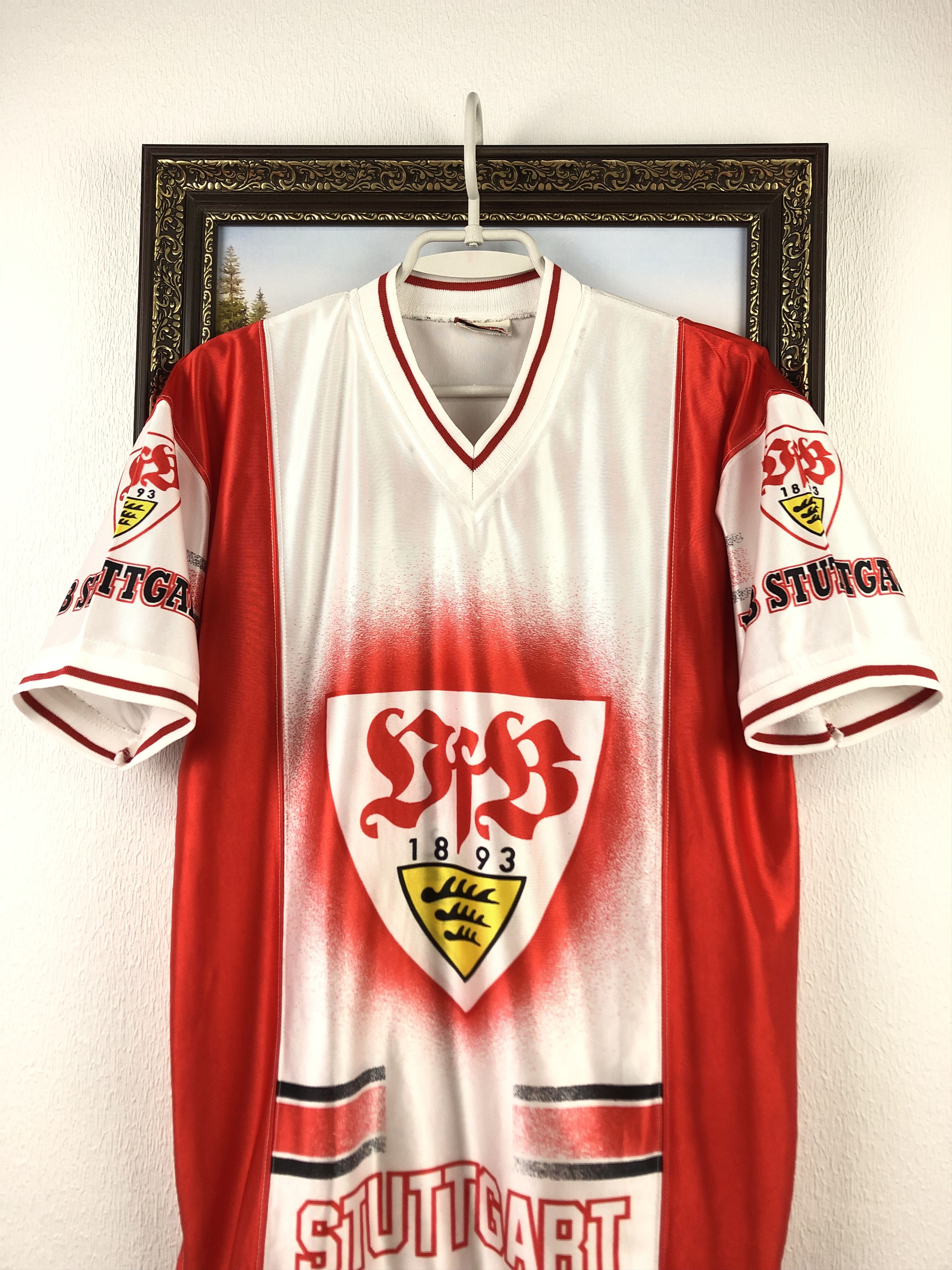 Vintage Vintage VfB Stuttgart Football Shirt Nutmeg Soccer Jersey Size US S / EU 44-46 / 1 - 2 Thumbnail