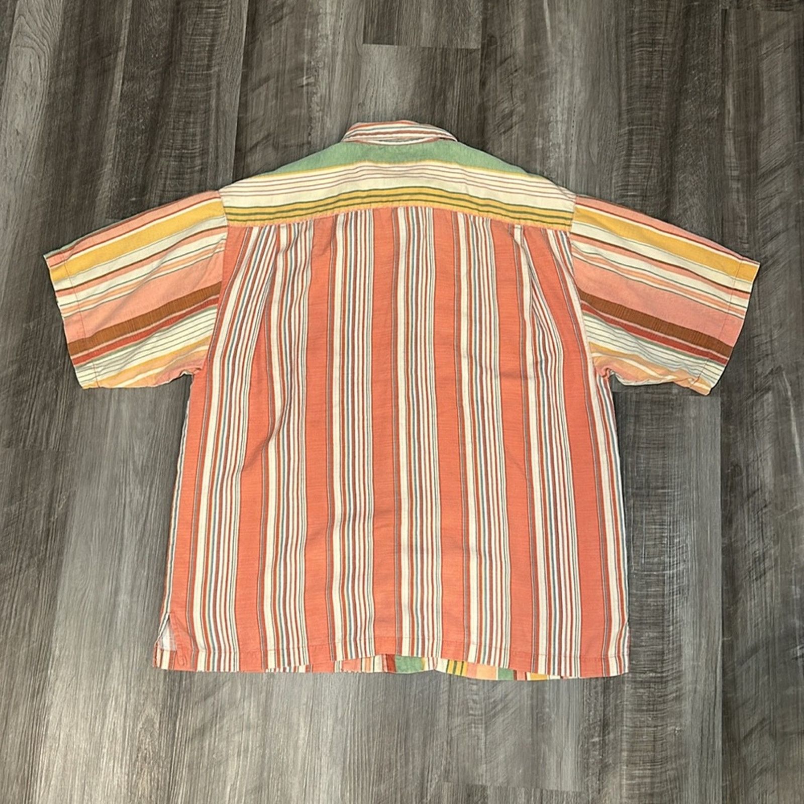 Tommy Bahama Tommy Bahama Silk Striped Short Sleeve Button Down - Large Size US L / EU 52-54 / 3 - 3 Thumbnail