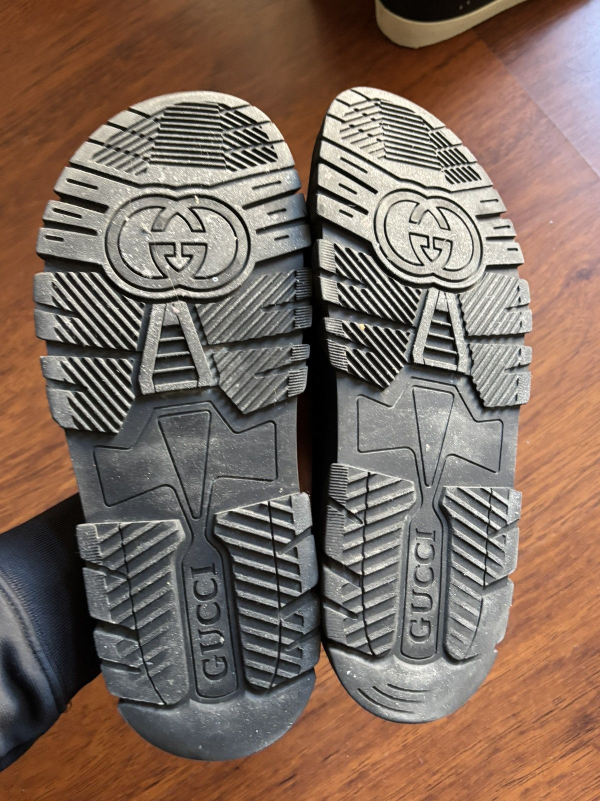 Gucci Gucci monogram strap sandals Size US 8.5 / EU 41-42 - 3 Thumbnail