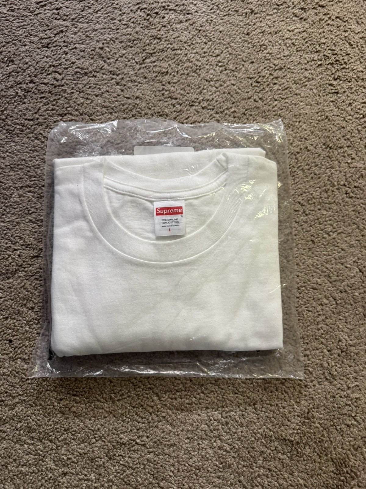 Supreme Girls tee Size US L / EU 52-54 / 3 - 1 Thumbnail