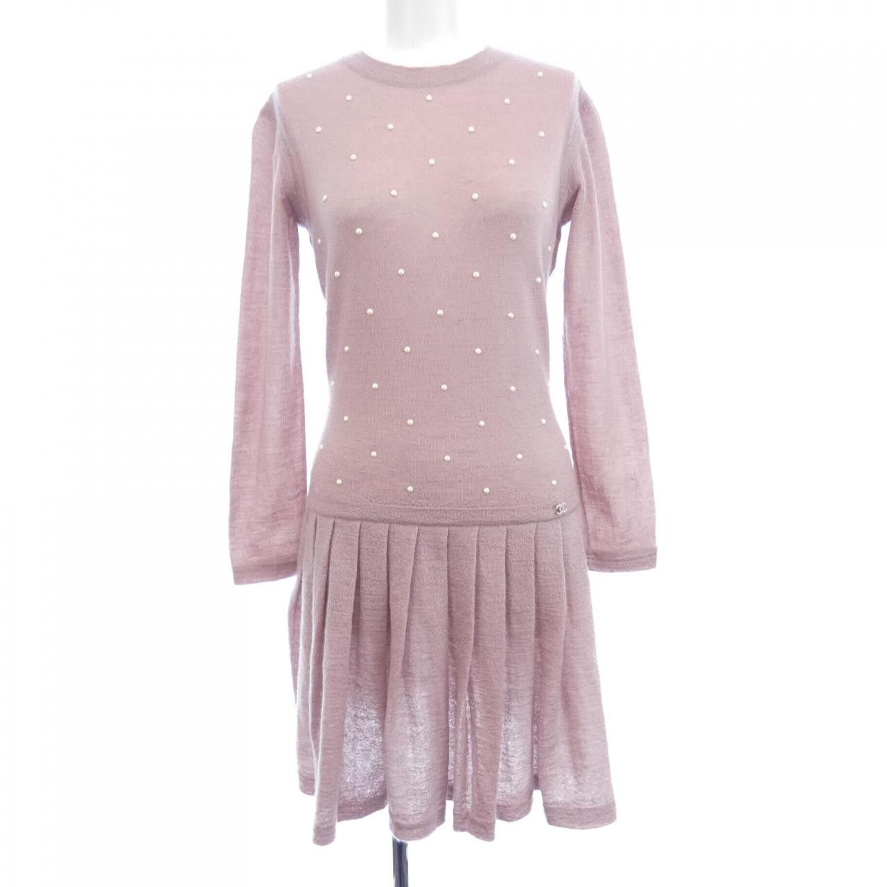 Chanel Chanel Chanel P50094K06342 Cashmere Blend Dress Others Dresses P50094K06342 DUTY FREE for USA Size ONE SIZE - 1 Thumbnail