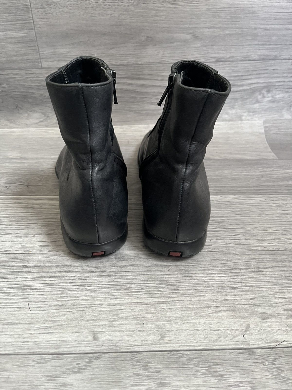 Prada Prada linea rossa chelsea short ankle boots Y2k sz 38 Size US 8 / IT 38 - 5 Thumbnail