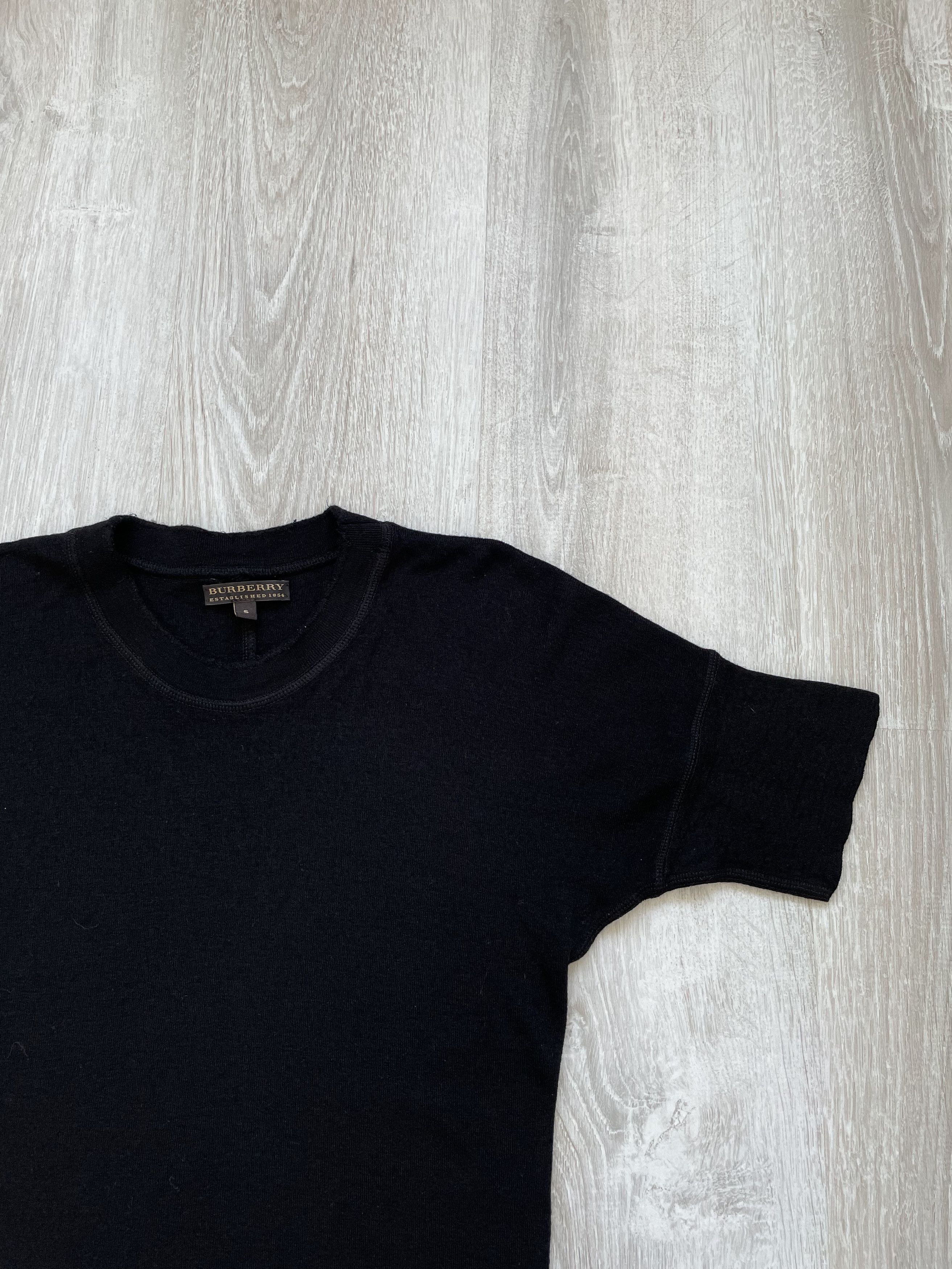 Burberry Rare Burberry T Shirt Wool Viscose Luxury Size S / US 4 / IT 40 - 3 Thumbnail