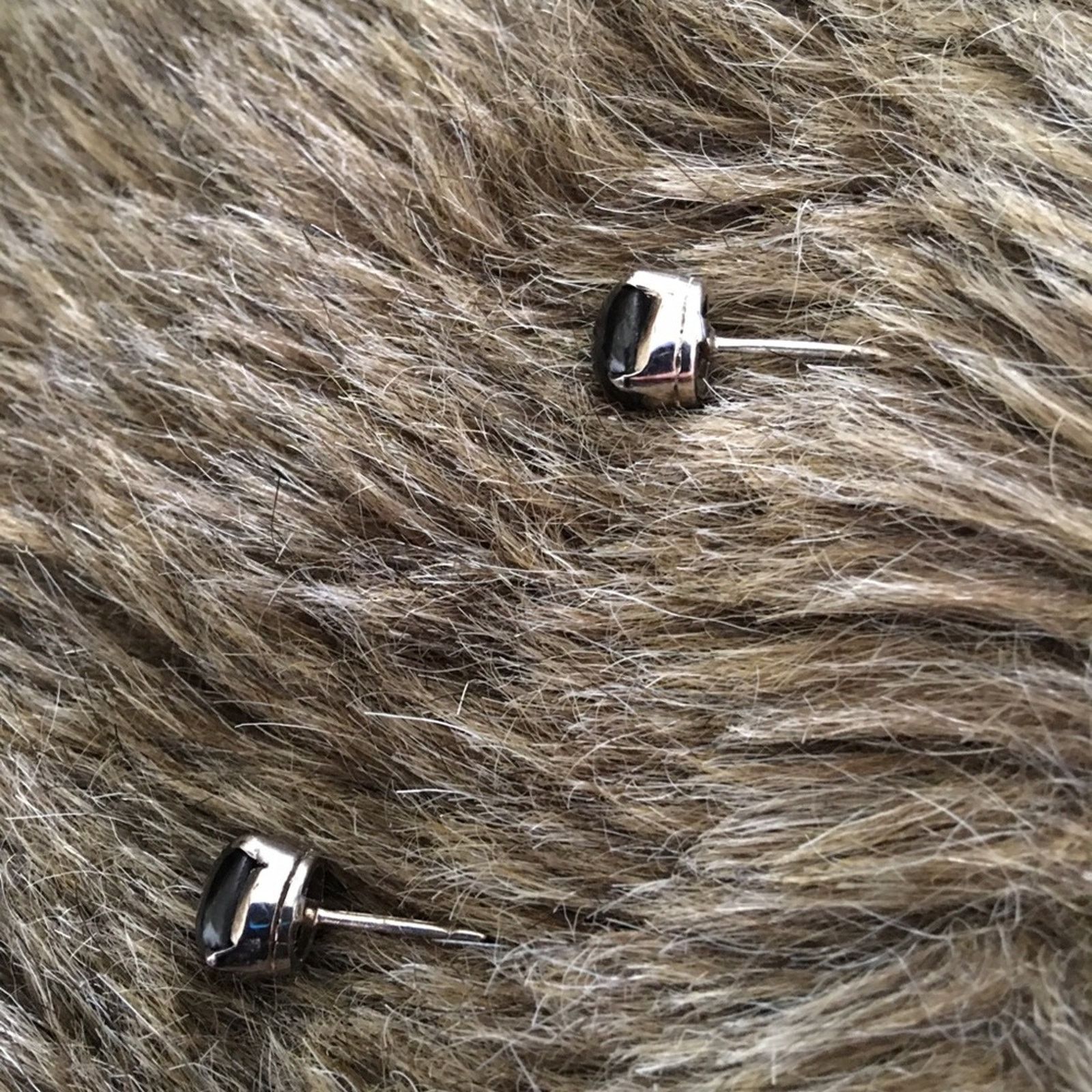 Vintage Vintage black onyx silver tone ring & earring set Size ONE SIZE - 7 Thumbnail