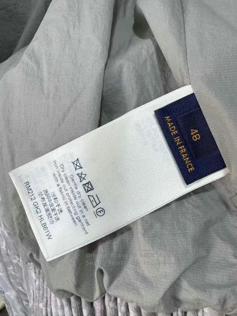Louis Vuitton LouisVuitton LouisVuitton organza printed zip. Size US L / EU 52-54 / 3 - 8 Thumbnail