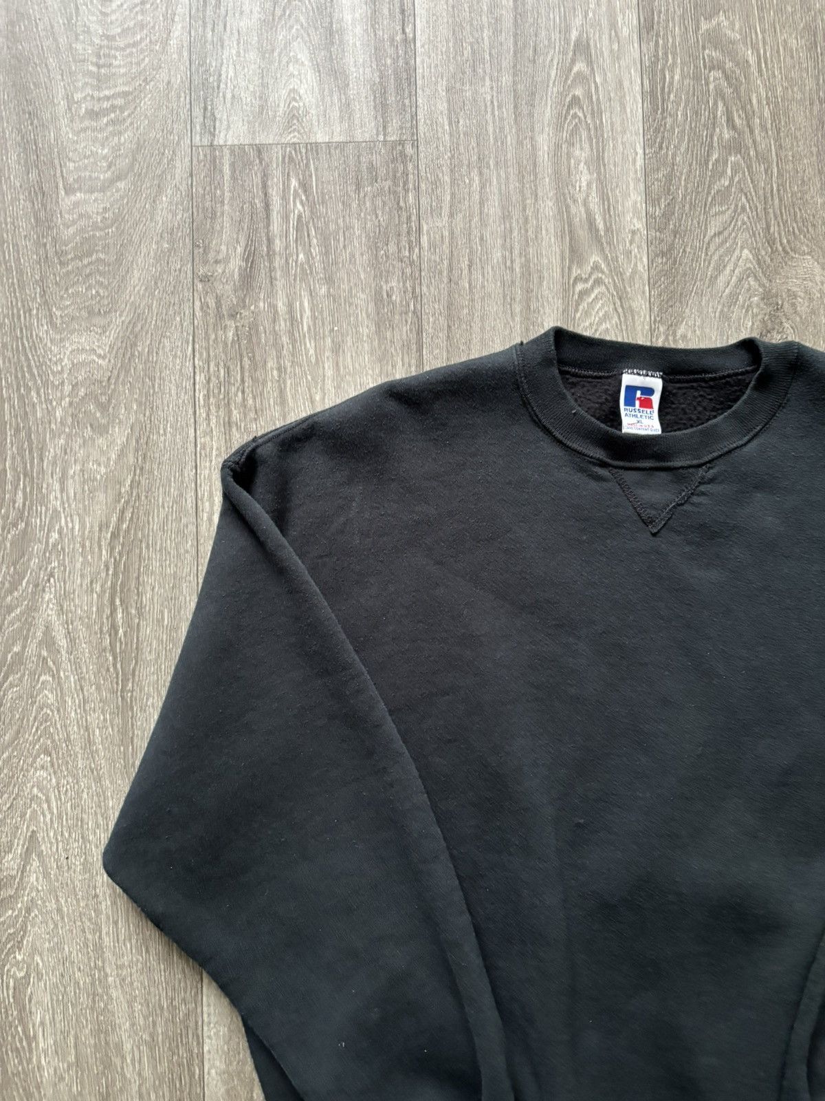 Russell Athletic Vintage 90s Russell Athletic Black Sweatshirt Made in USA Size US L / EU 52-54 / 3 - 4 Thumbnail