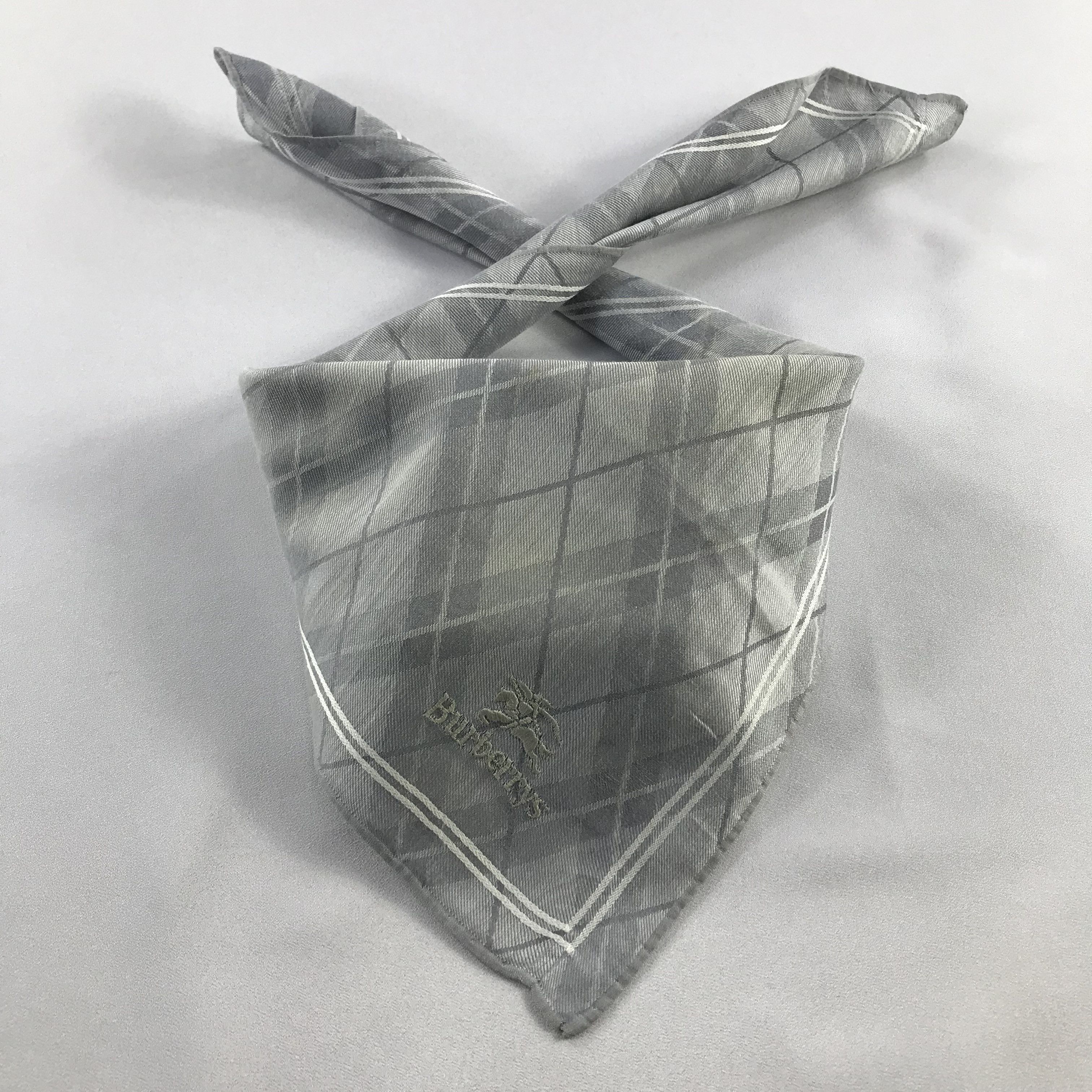 Burberry Burberry Handkerchief / Bandana / Neckerchief C561 Size ONE SIZE - 2 Thumbnail