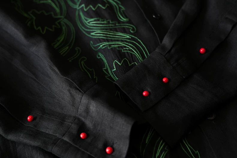 Yohji Yamamoto Yohji Yamamoto 98SS Linen Vermilion Button Embroidered Flor Size US M / EU 48-50 / 2 - 5 Thumbnail