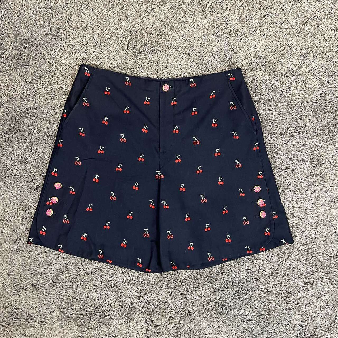 Gucci Gucci Cherry Embroidered Shorts Size 28 Size US 28 / EU 44 - 1 Thumbnail