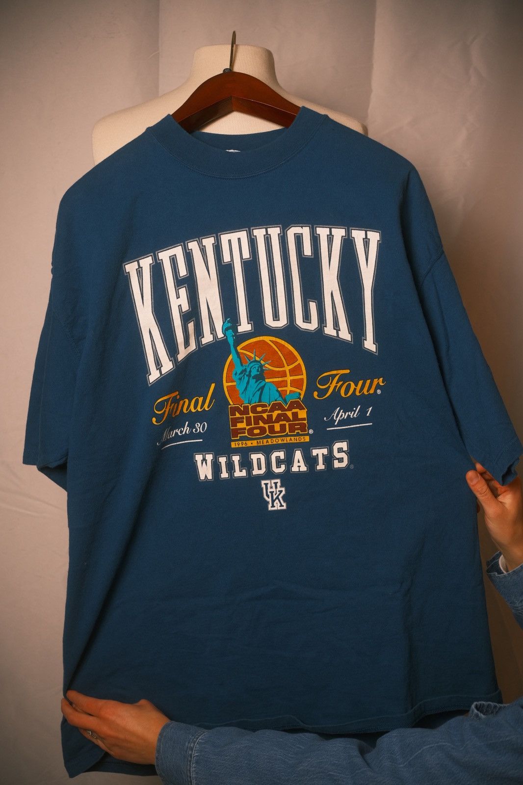 Other Vintage Kentucky Wildcats 1996 Final Four Crewneck T-Shirt Size US XL / EU 56 / 4 - 6 Thumbnail