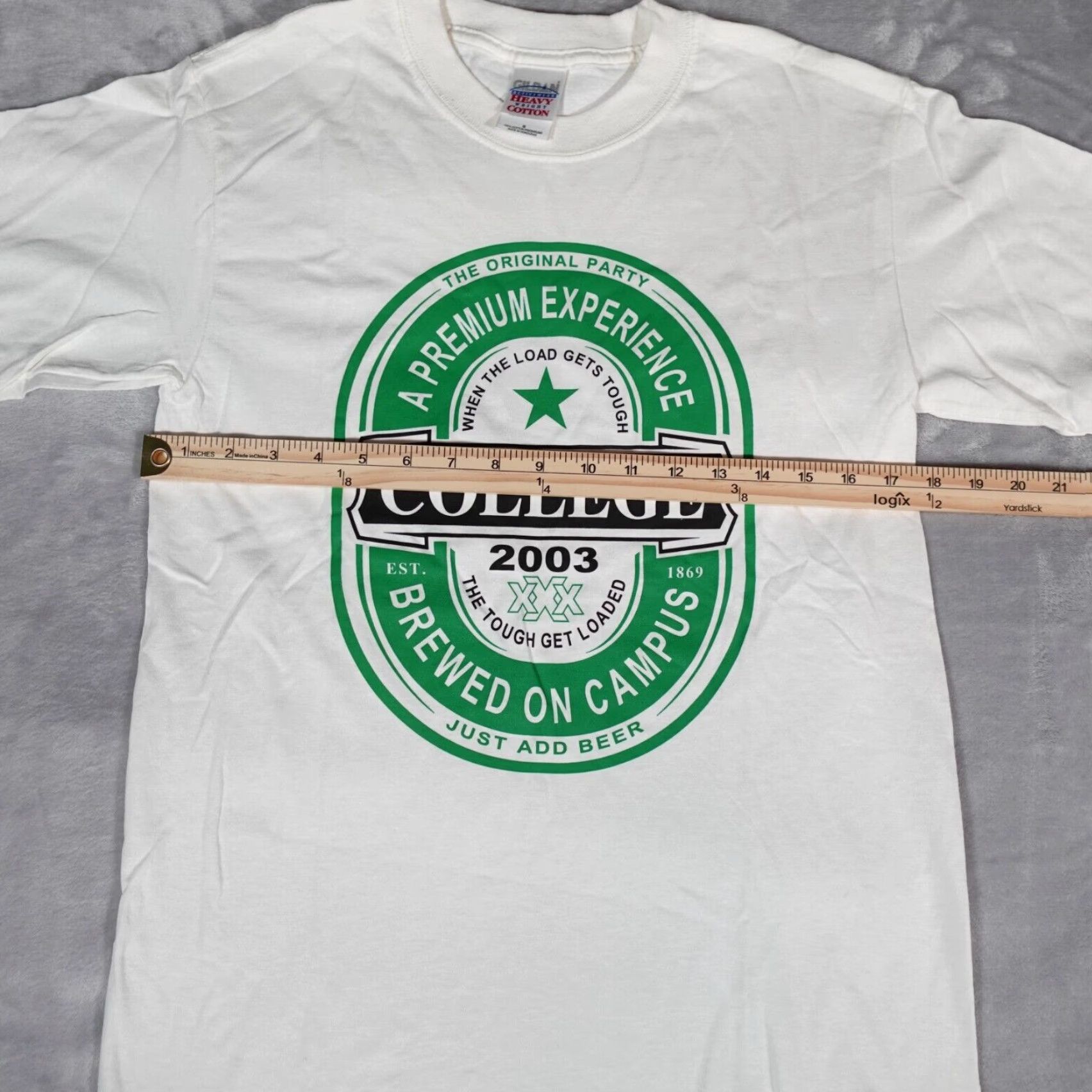 Vintage VINTAGE College Beer Parody T Shirt Men Small White Graphic Print 2000s Liquor Drinking Unisex Size US S / EU 44-46 / 1 - 5 Thumbnail
