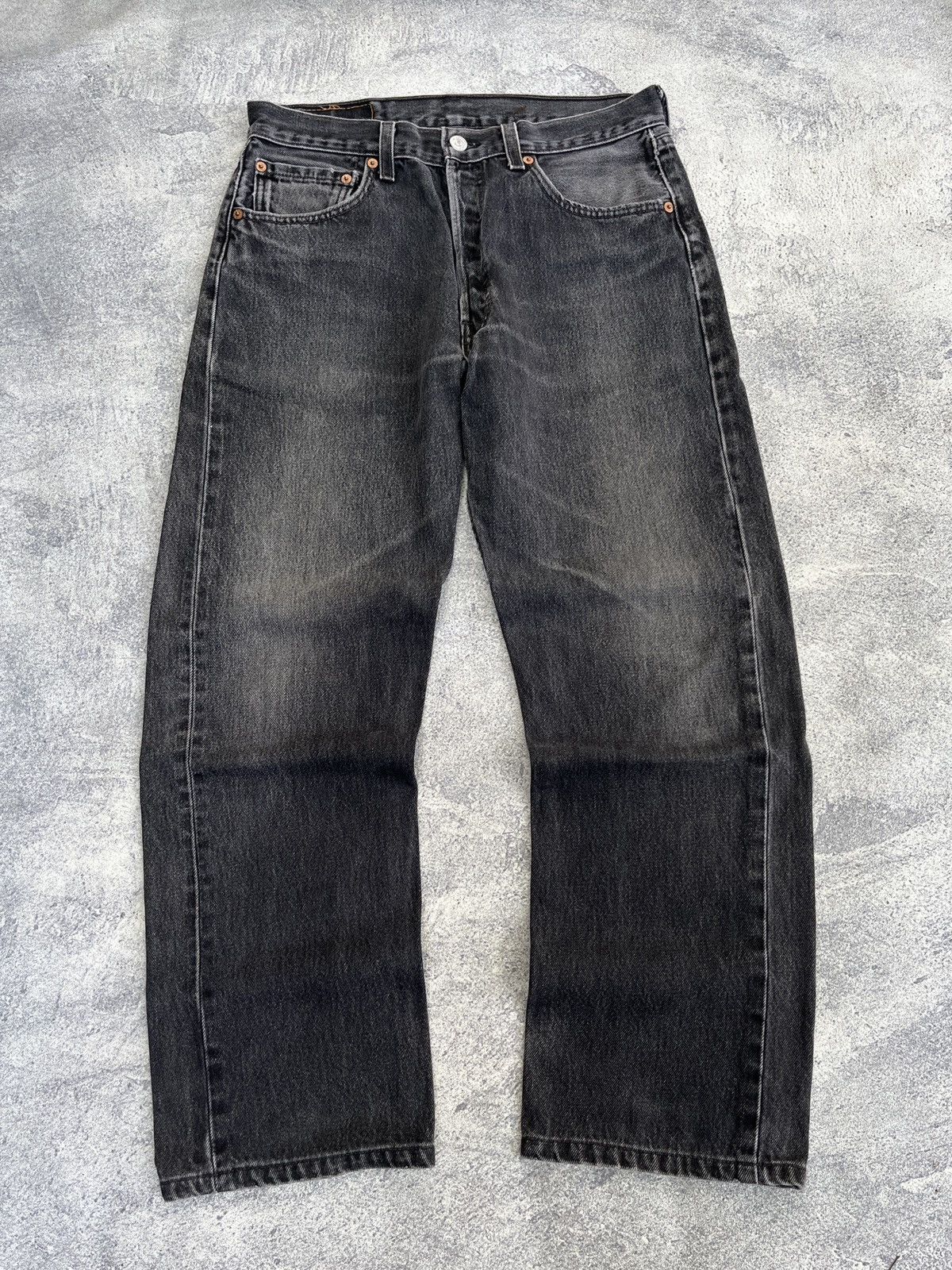 Levi's Vintage Clothing Vintage 1999 Black Faded Levi’s 501 Size US 32 / EU 48 - 1 Thumbnail