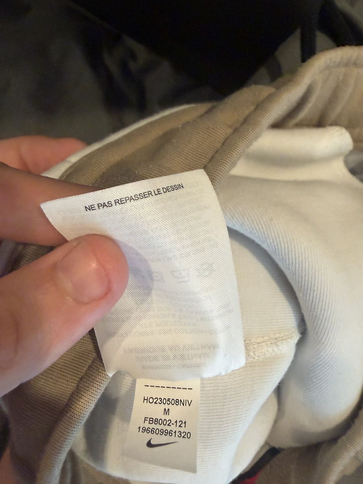 Nike Nike tech pants cream Size US M / EU 48-50 / 2 - 8 Thumbnail