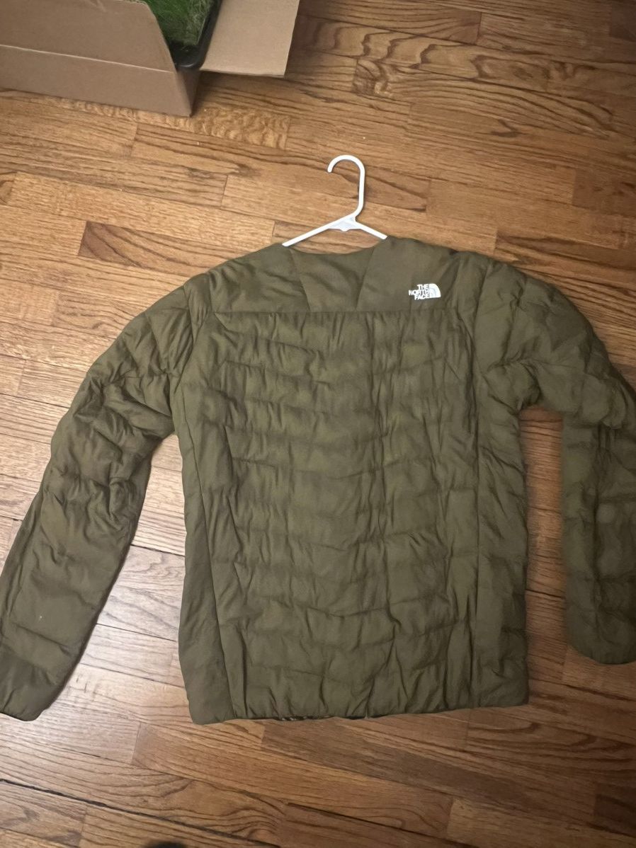 The North Face North face men’s XL olive green light puffer jacket Size US XL / EU 56 / 4 - 2 Thumbnail
