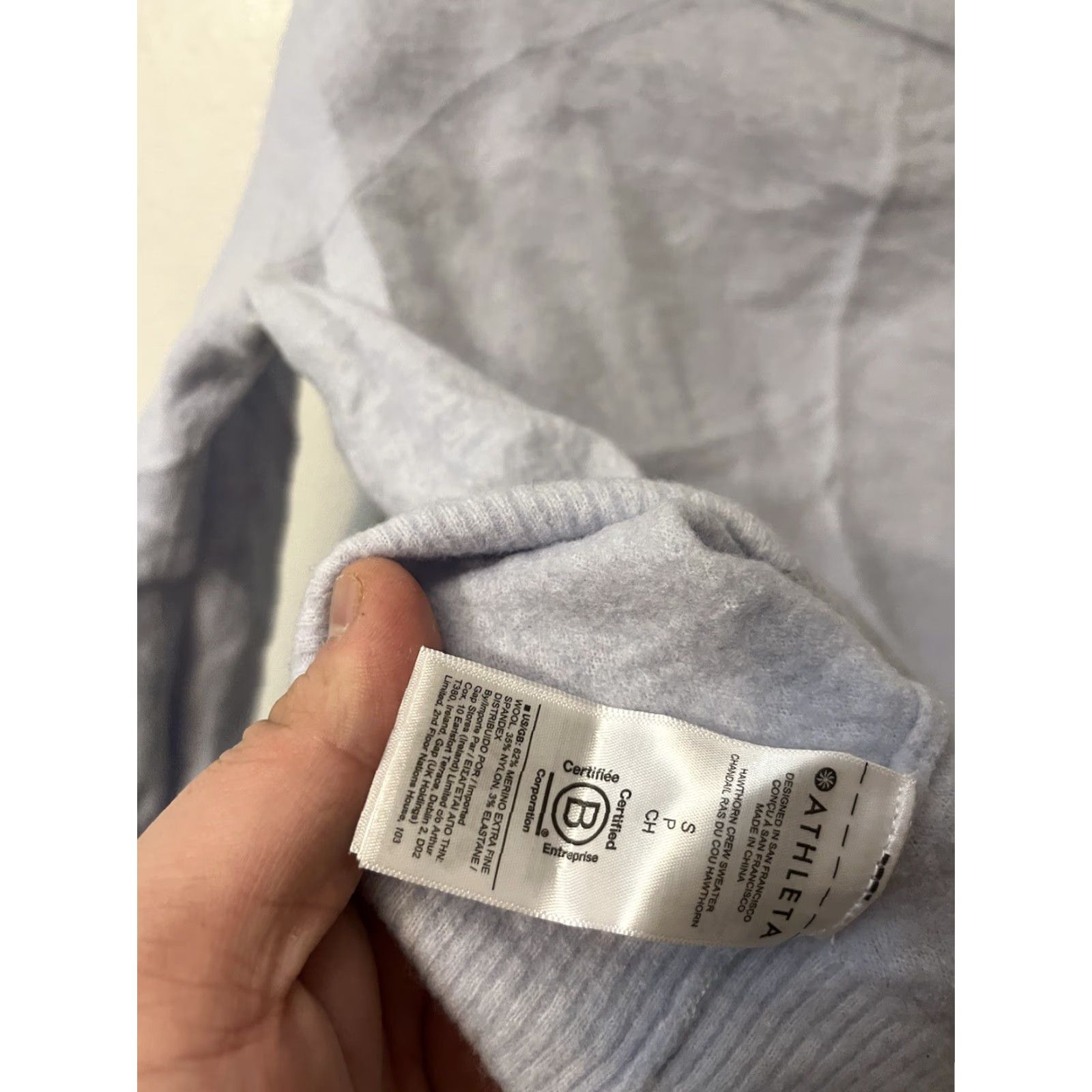Athleta Athleta Sweater Womens Size S Light Blue Merino Wool Crew Neck Pullover Long Sleeve Regular Fit Casual Knit Logo Size S / US 4 / IT 40 - 4 Thumbnail