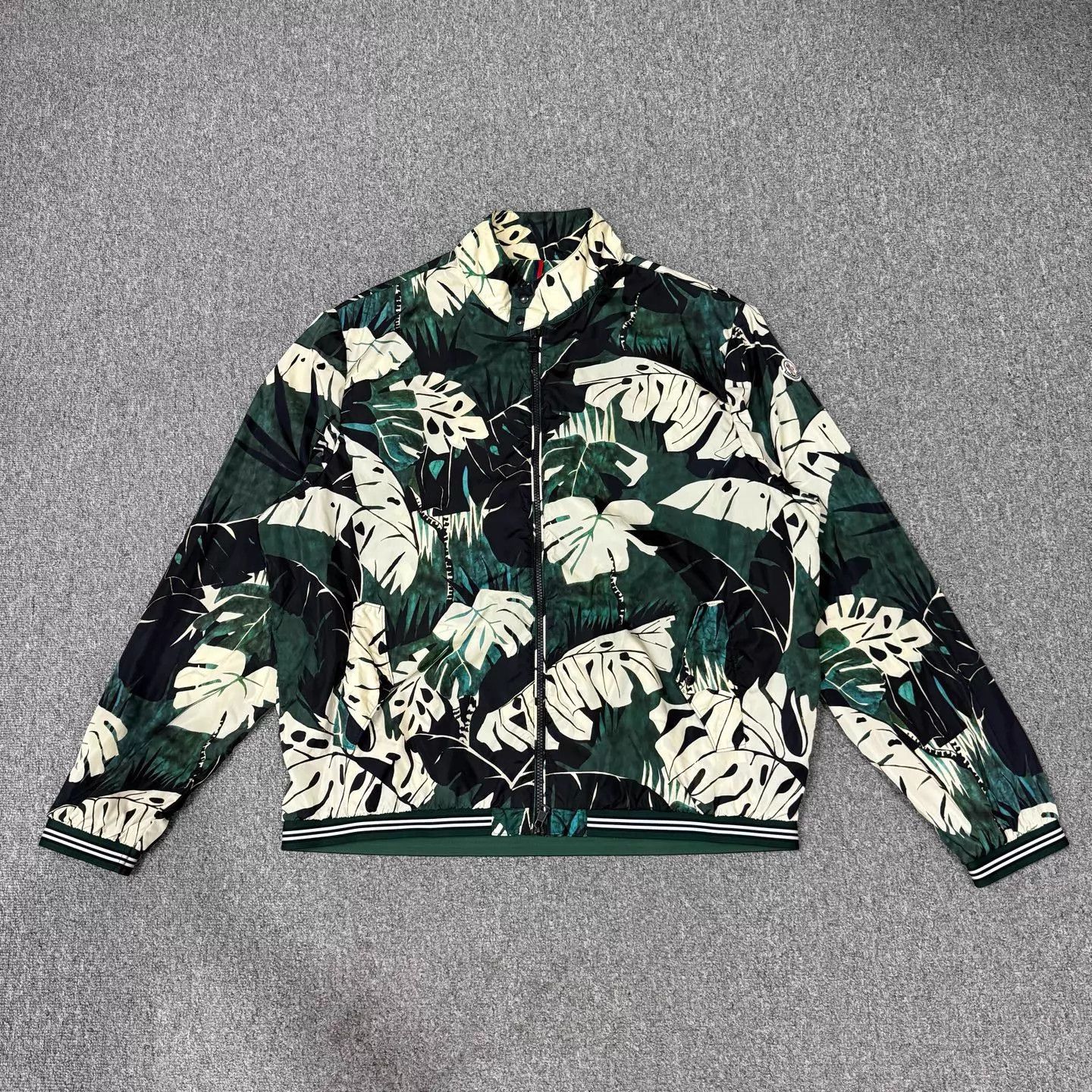 Moncler Moncler Classic Logo Floral Jacket 7 95 New Size US XXL / EU 58 / 5 - 1 Thumbnail