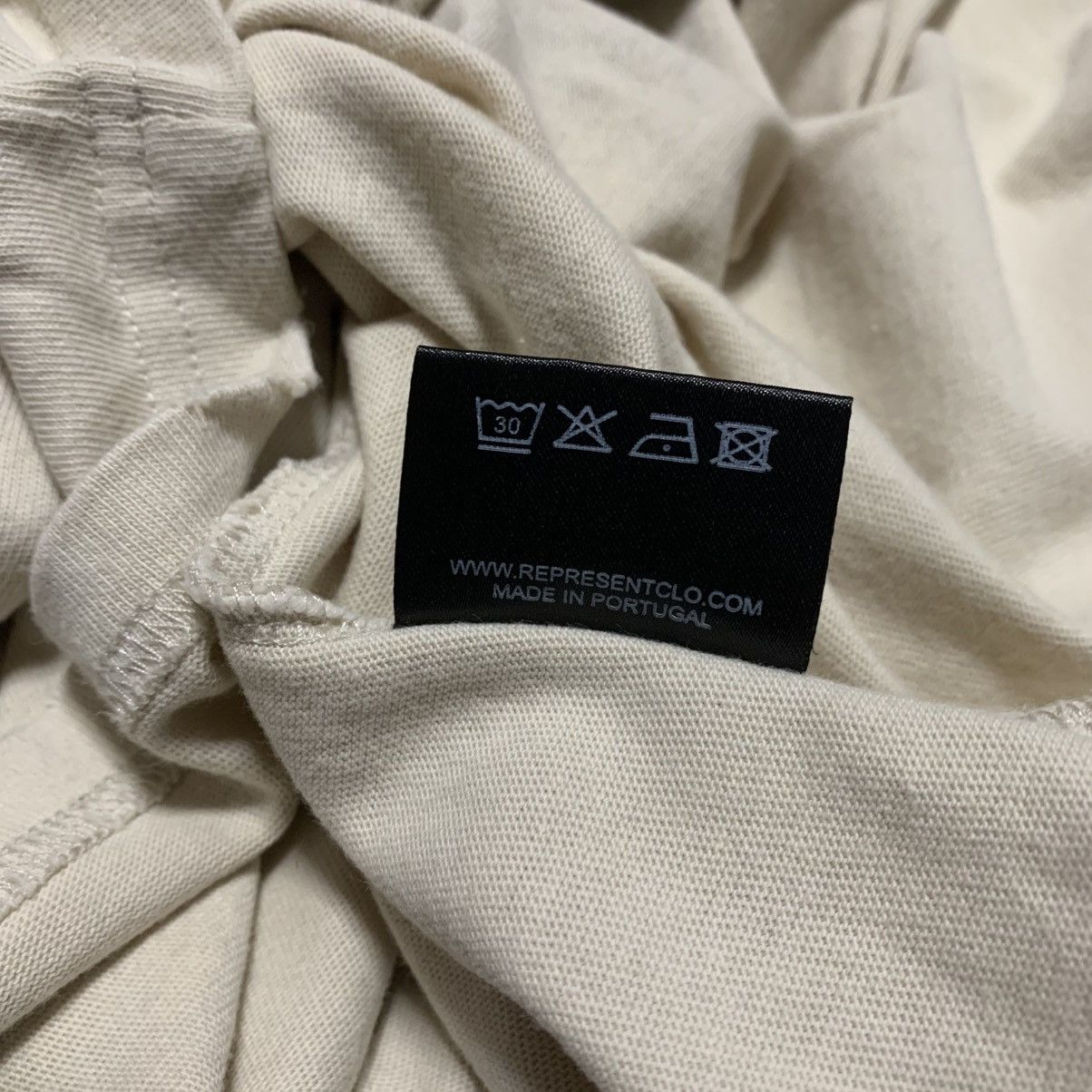 Represent Clo. Represent Large Feel The Heat Vintage White Tee Size US L / EU 52-54 / 3 - 8 Thumbnail