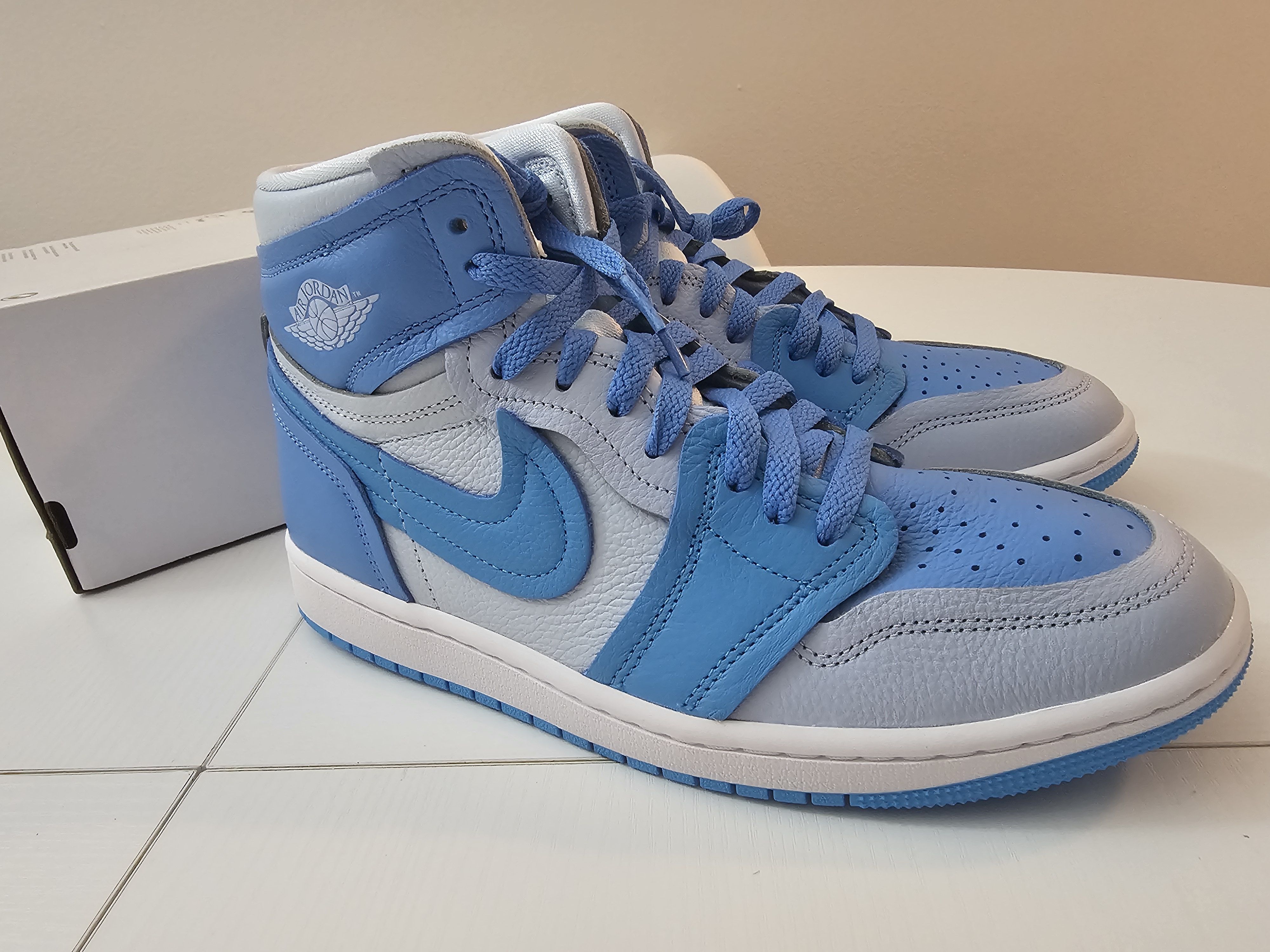 Jordan Brand × Nike Jordan 1 Mid W Wolf Grey Aluminum | Grailed