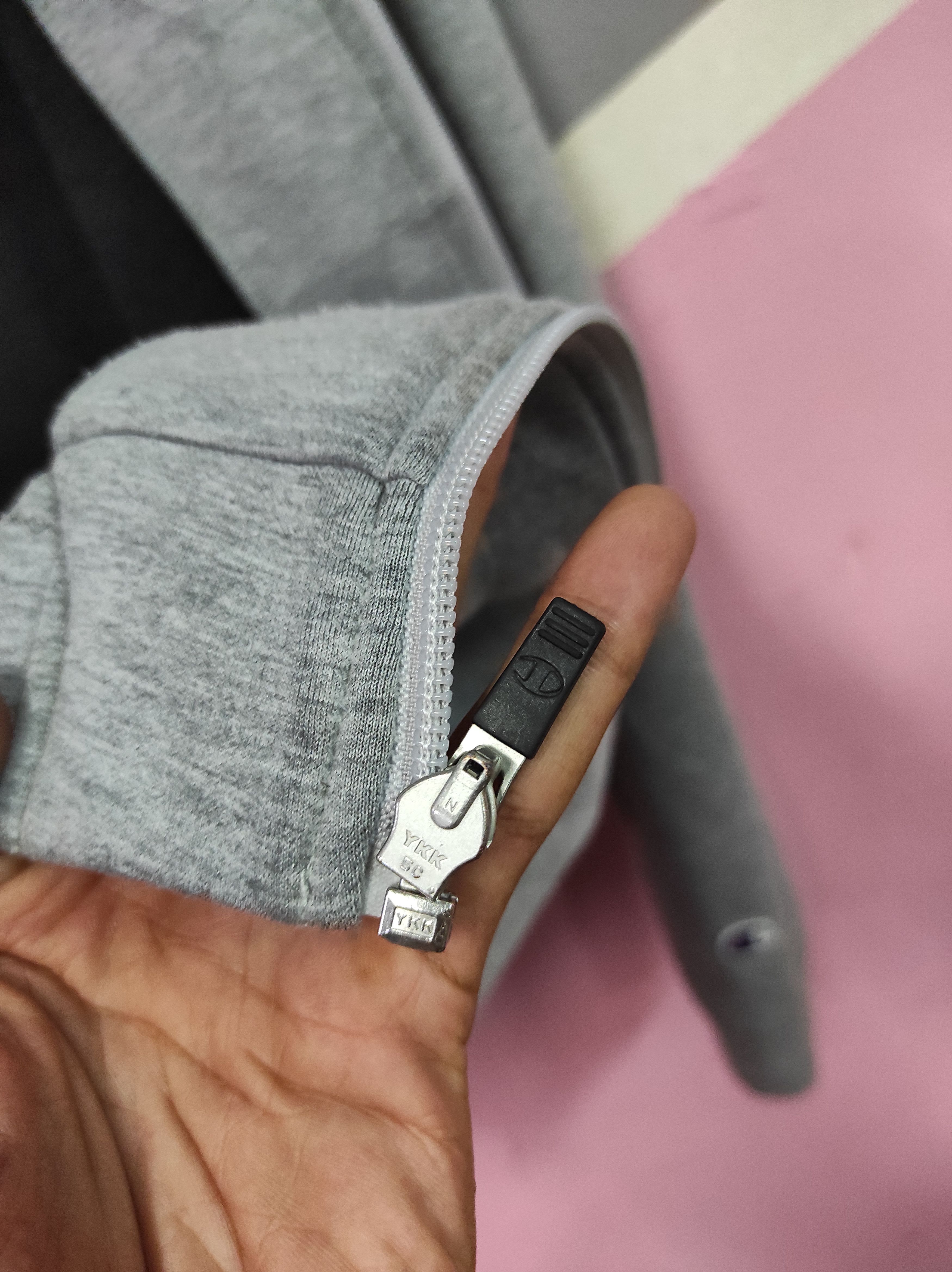 Champion CHAMPION JACKET HOODED Size US L / EU 52-54 / 3 - 7 Thumbnail