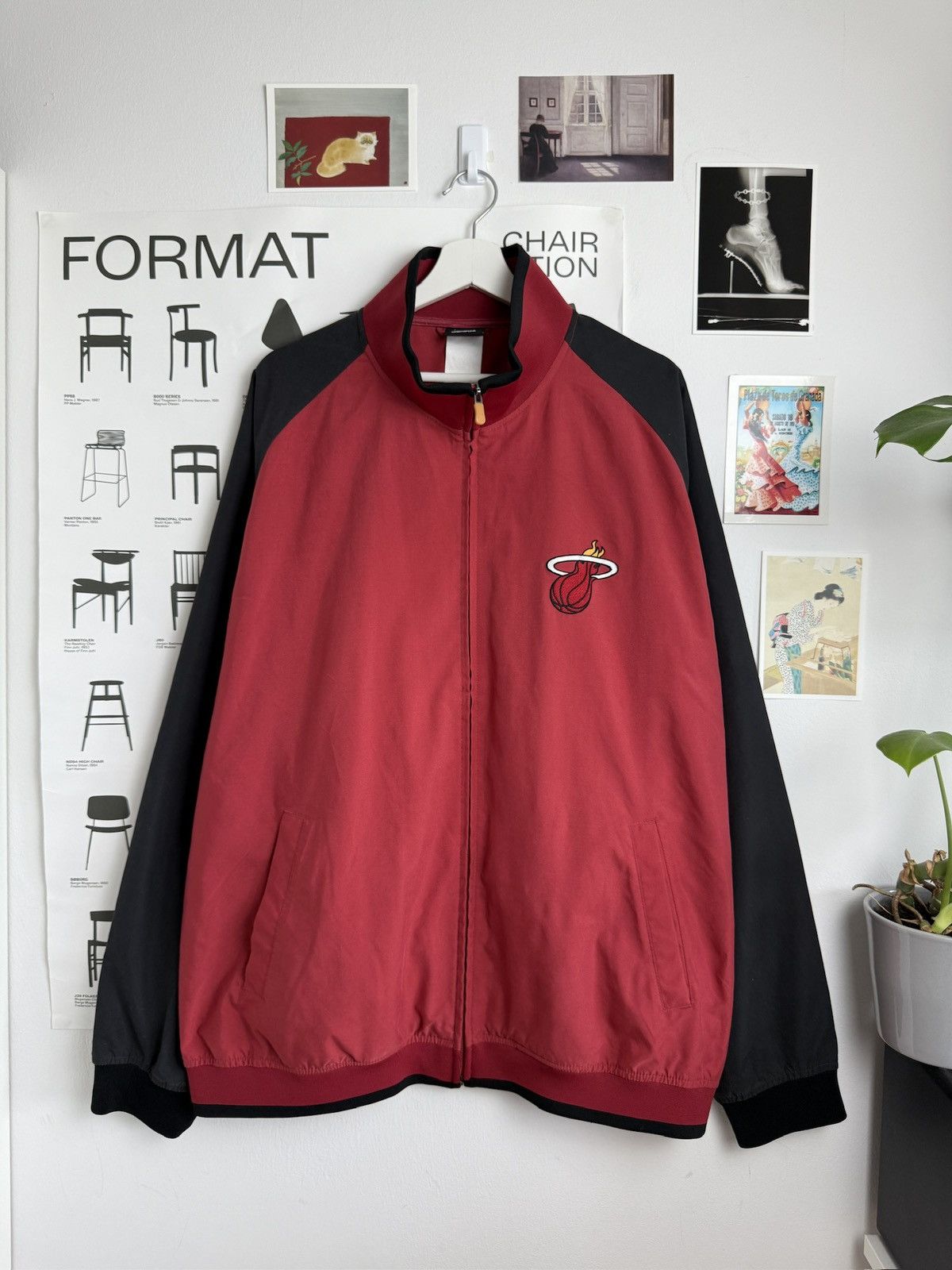 Adidas Vintage y2k Adidas Miami Heat NBA windbreaker jacket XL USA Size US XL / EU 56 / 4 - 2 Thumbnail
