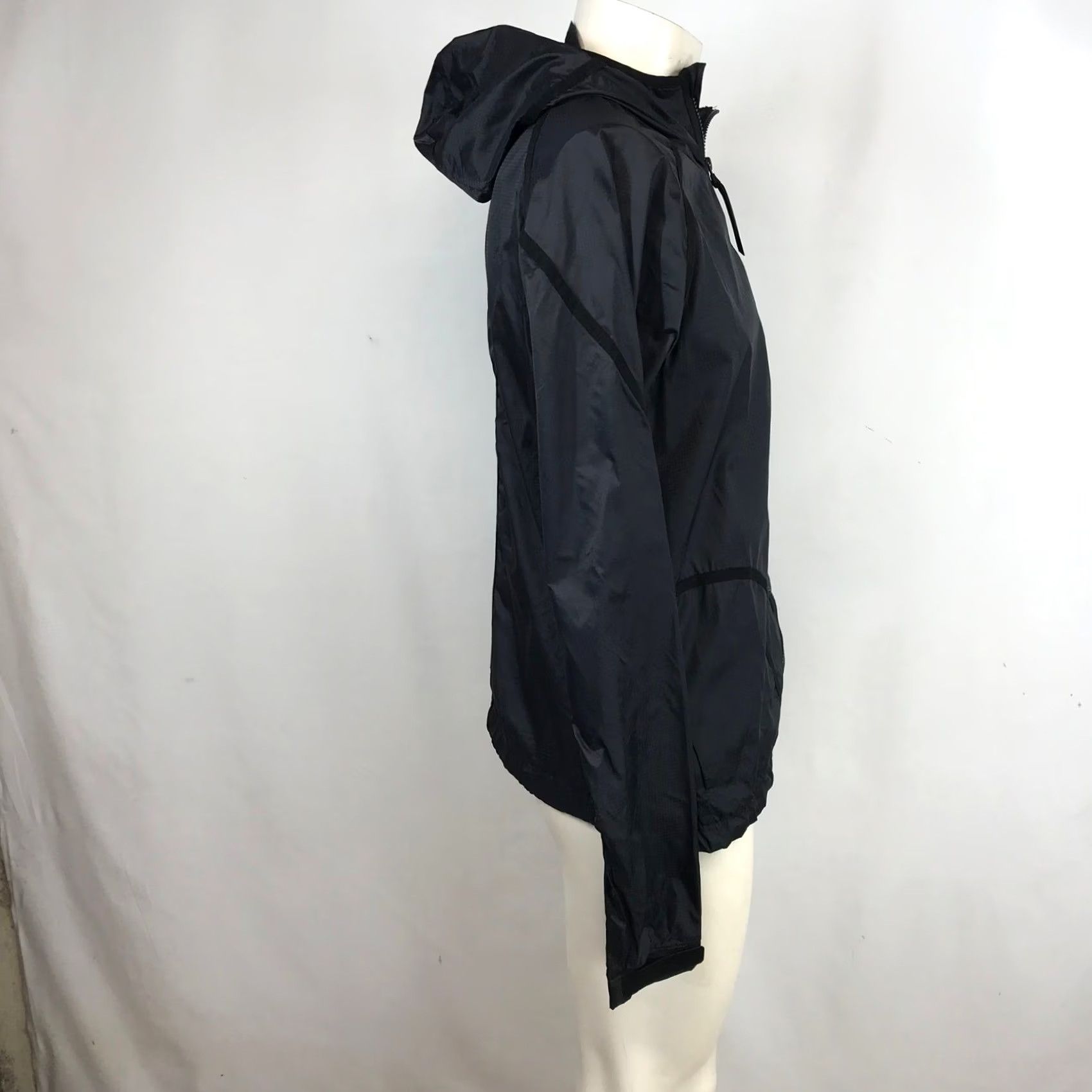 Vintage Mystic Boarding Mens Black Hooded Windbreaker Jacket Large Full Zip Ripstop Size US L / EU 52-54 / 3 - 4 Thumbnail