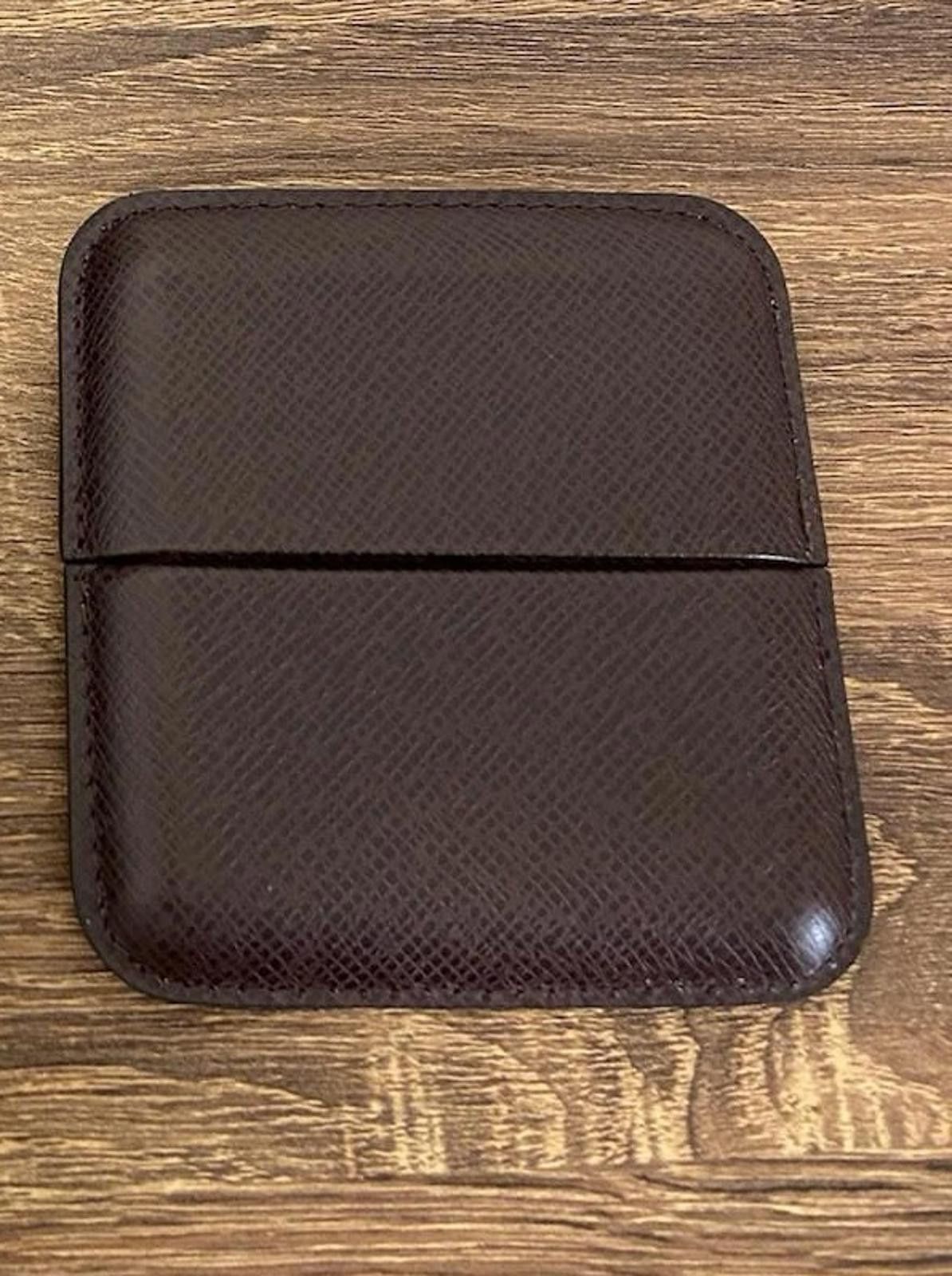 Louis Vuitton Louis Vuitton Taiga brown cigarette cigarillo case with box Size ONE SIZE - 2 Thumbnail
