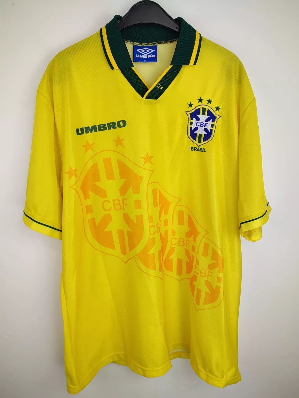 Umbro Vintage Umbro Brazil 1994 World Cup Home FOOTBALL Kit SHIRT Size US XL / EU 56 / 4 - 12 Thumbnail