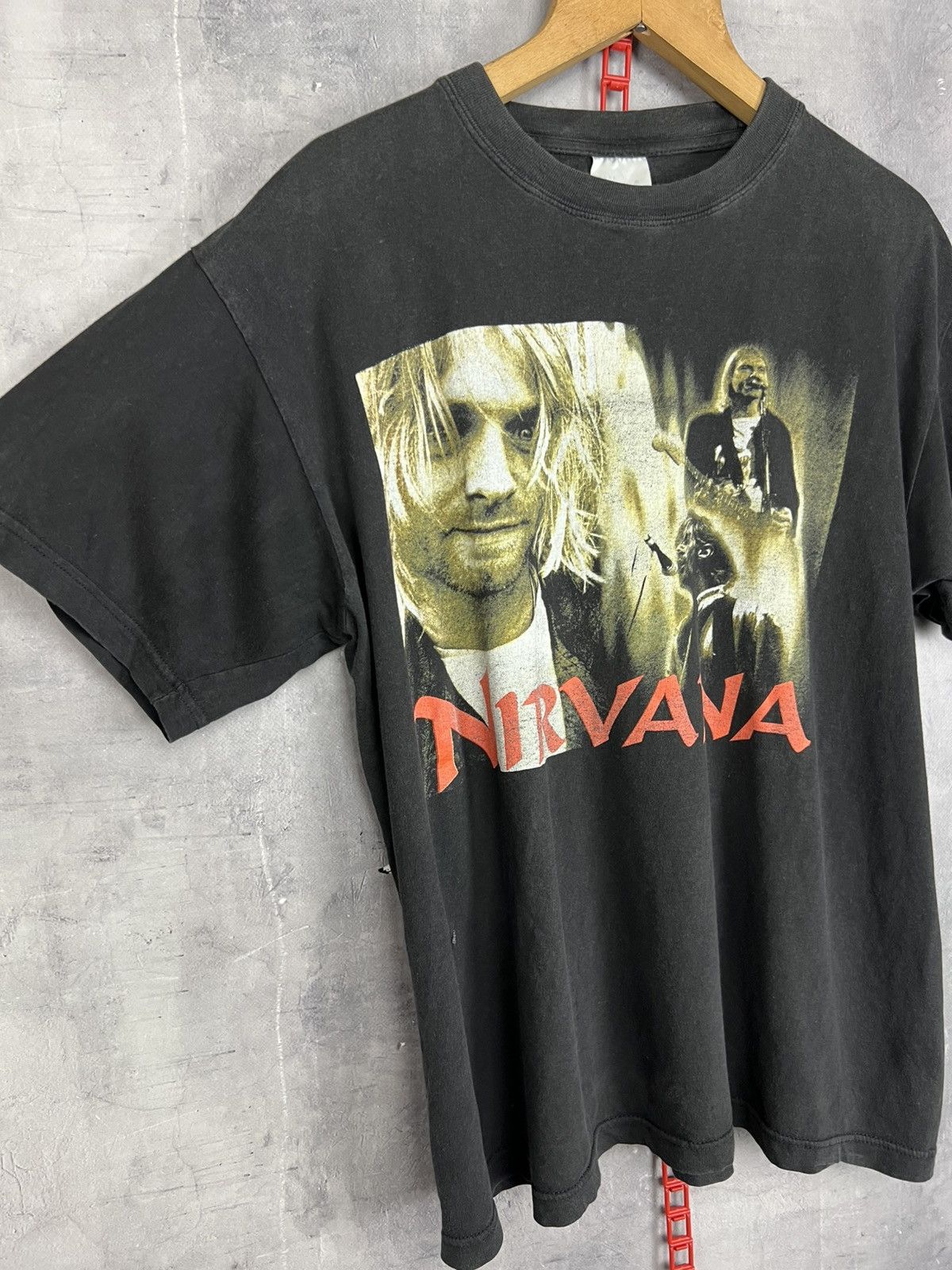 Nirvana Vintage 90s Nirvana Kurt Cobain Band Tee Shirt Rare Size M Size US M / EU 48-50 / 2 - 6 Thumbnail