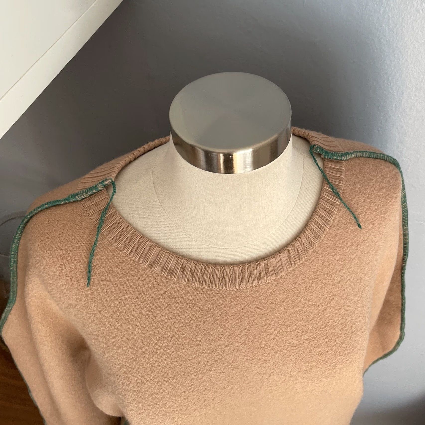 Vintage JNBY Sweater Women 100% Merino Wool Asymmetrical Tan Camel Size M Beige Pullover Wool Womens 100% Merino Wool Size M / US 6-8 / IT 42-44 - 5 Thumbnail