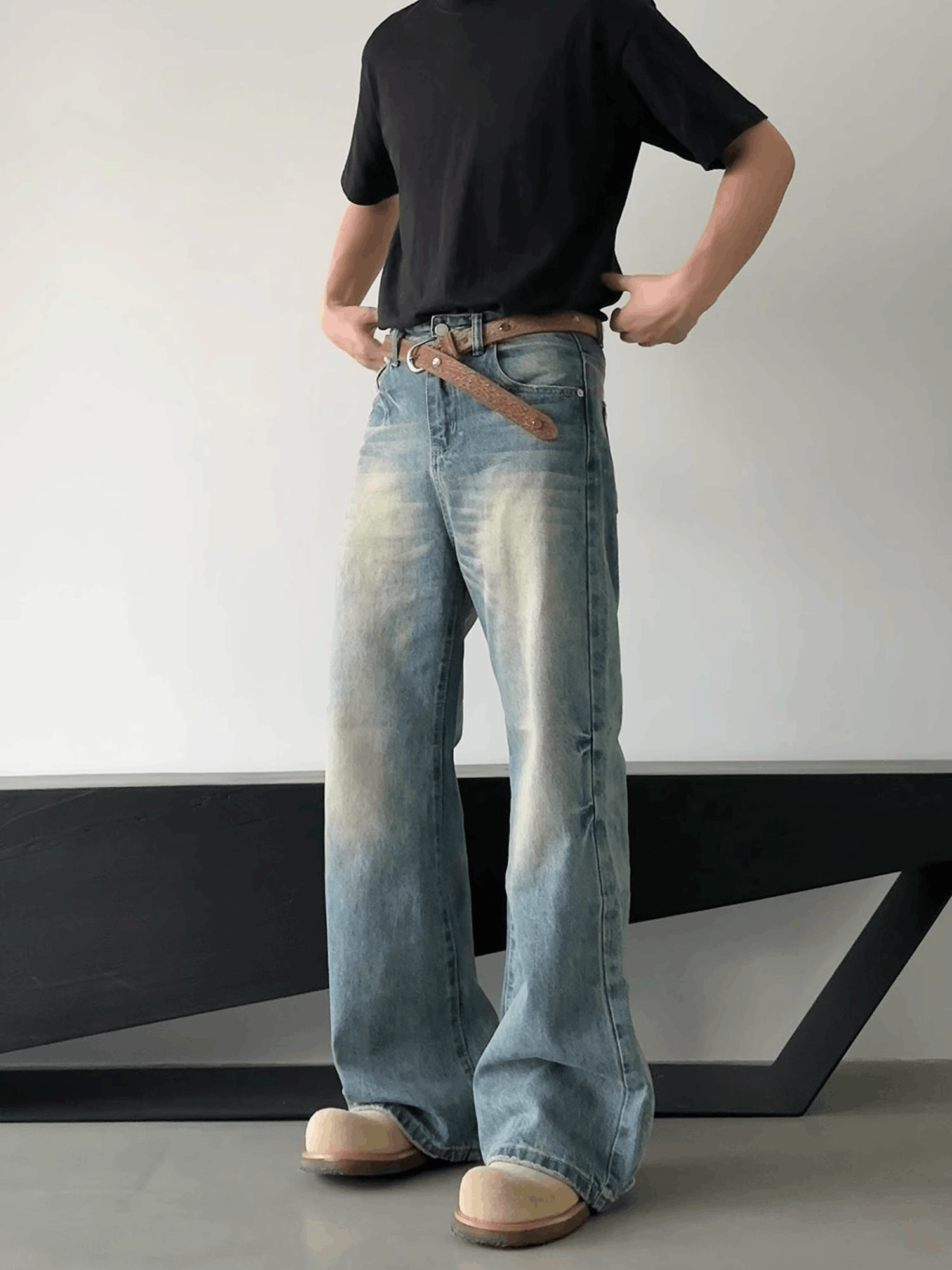 Japanese Brand Light Blue Wide Leg Flare Jeans Size US 32 / EU 48 - 2 Thumbnail