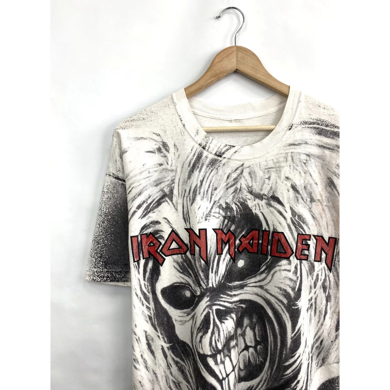 Gildan VINTAGE Iron Maiden Rock Band T-Shirt XL White Mens 90s rare retro hype Size US XL / EU 56 / 4 - 4 Thumbnail