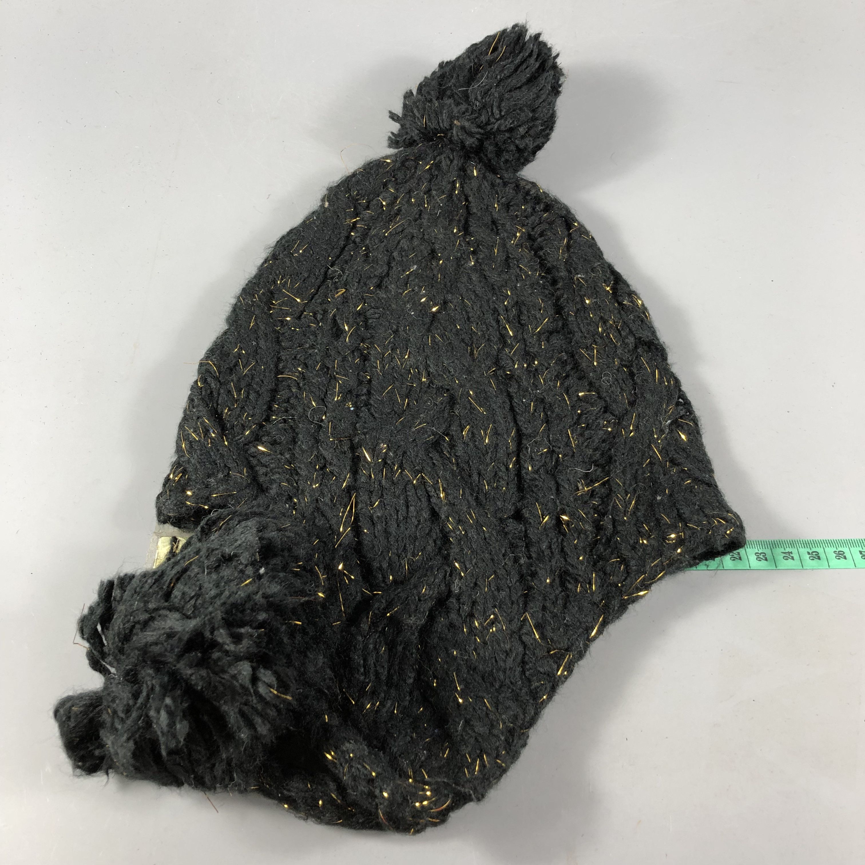 Vintage Escobaria Cable Knit Earflap Bobble Beanie Snowcap B802 Size ONE SIZE - 3 Thumbnail