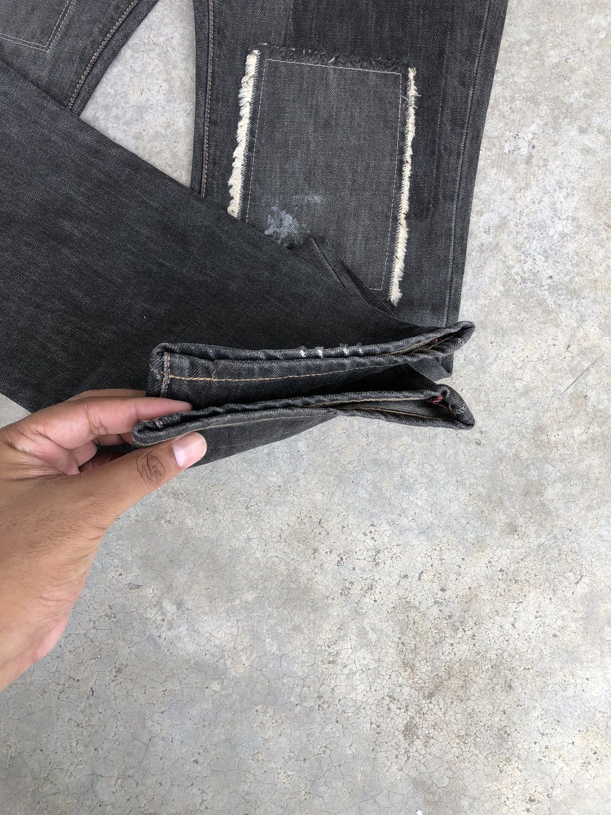 Who Decides War PPFM Distressed Jeans Size US 31 - 13 Thumbnail