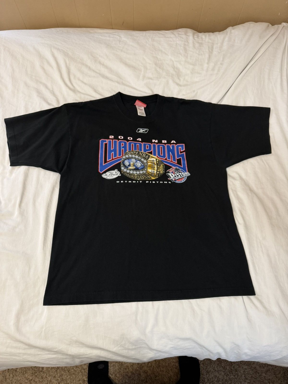 Detroit Pistons Reebok Vintage 2004 NBA Champions T-shirt XL
