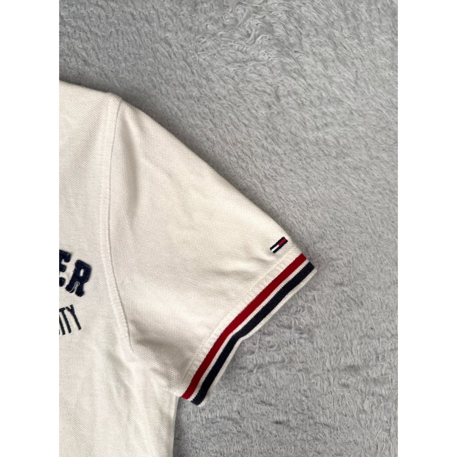 Tommy Hilfiger Tommy Hilfiger Polo Shirt Women Small White 100% Cotton Denim New York City Size S / US 4 / IT 40 - 2 Thumbnail