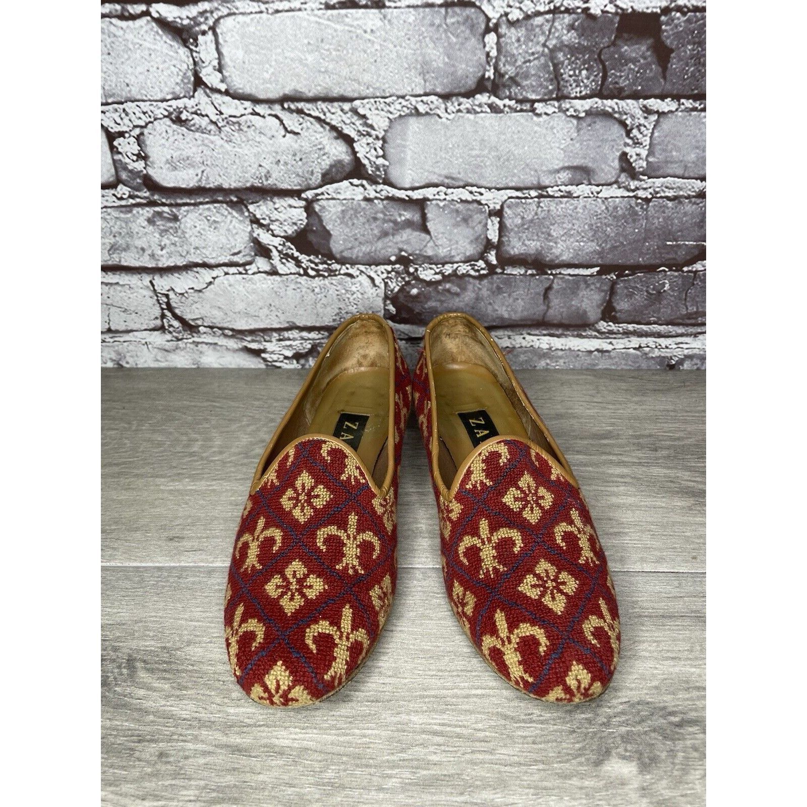 Other Zalo Red Fabric Gold Pattern Slip On Needle Loafers Shoes Wo Size US 7.5 / IT 37.5 - 19 Thumbnail