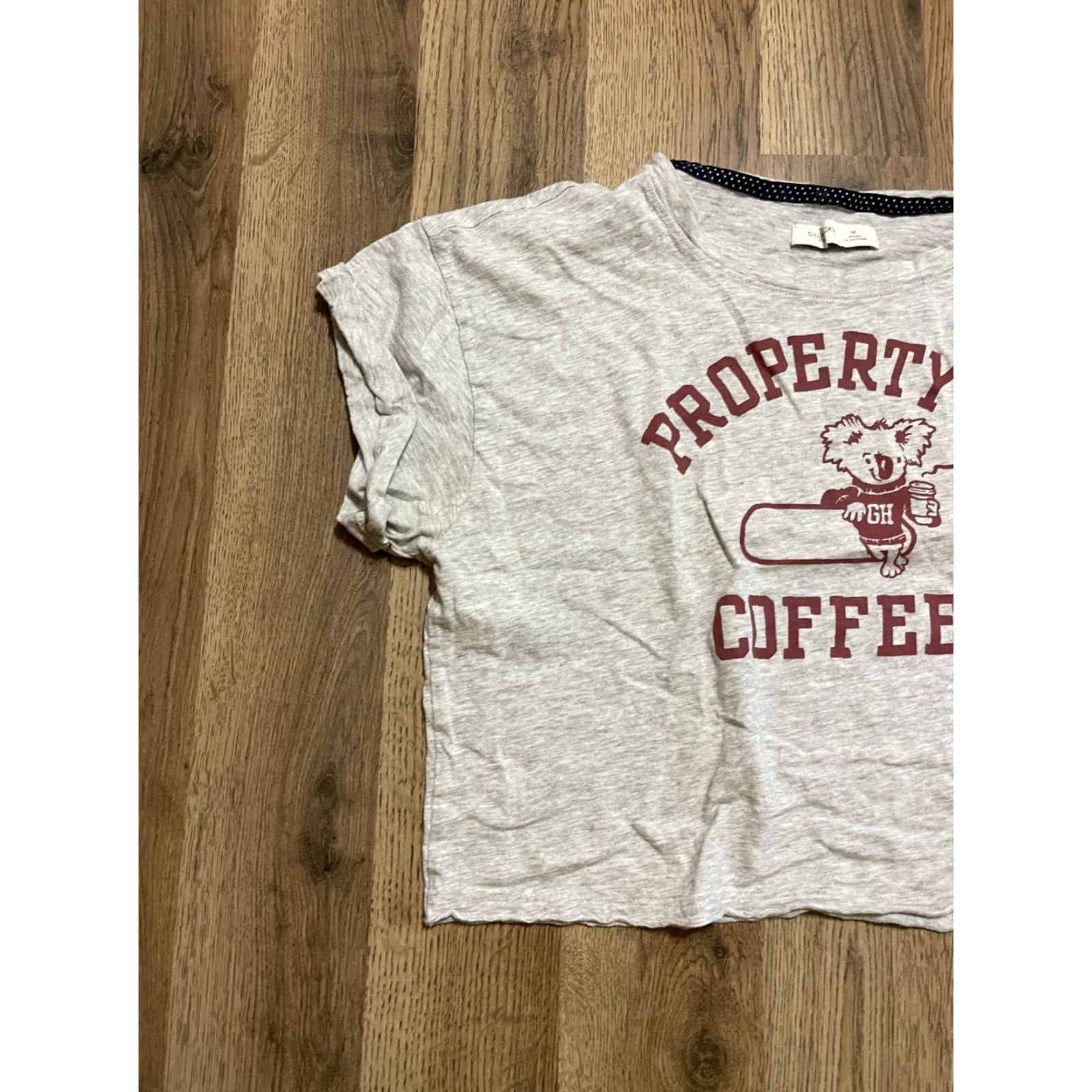 Vintage Gilly Hicks Shirt Womens Size M Gray Property of Coffee Crop Top T-Shirt Short Sleeve Regular Cropped Modern Fall Spring Summer Casual Size M / US 6-8 / IT 42-44 - 3 Thumbnail