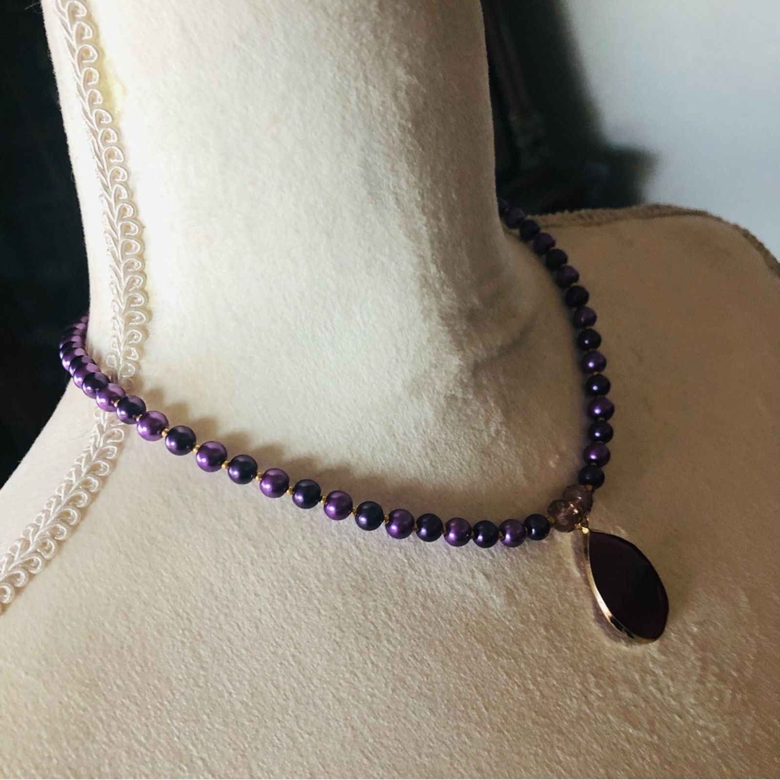 Handmade Handcrafted repurpose framed purple raindrop Pearl necklace Size ONE SIZE - 5 Thumbnail