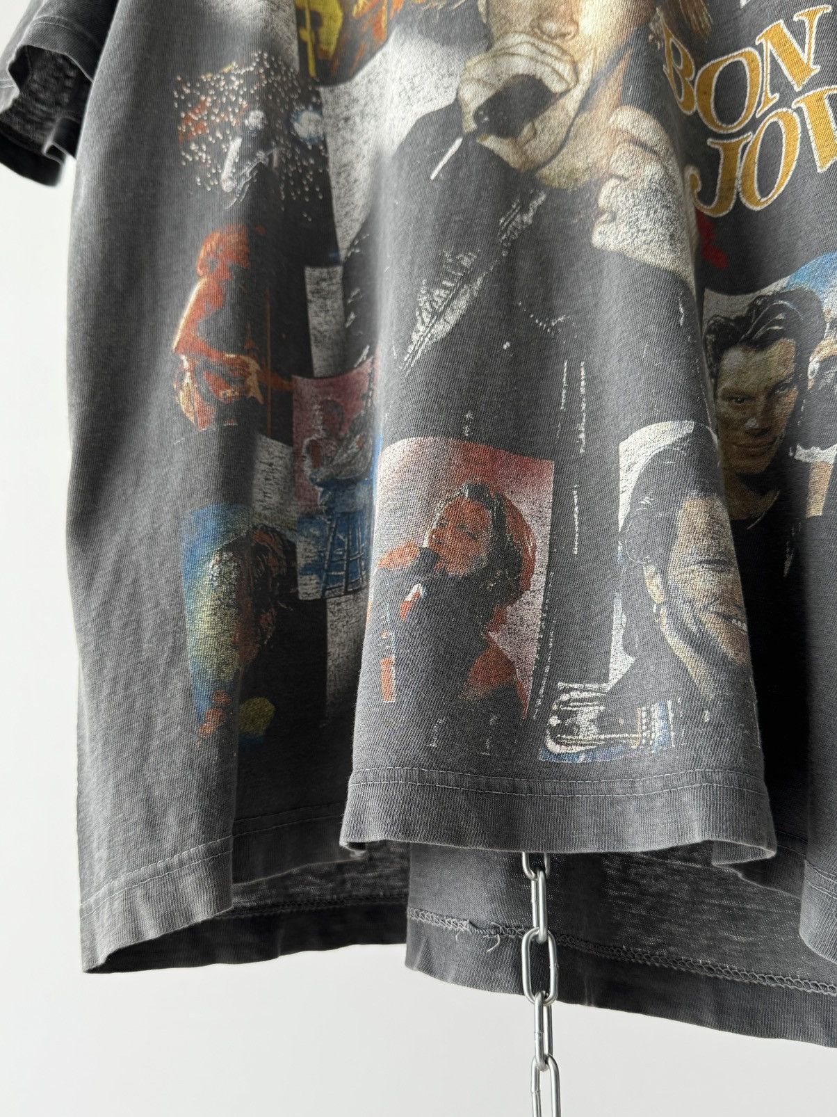 Band Tees Vintage 90s Bon Jovi ‘New Jersey’ Full Print Band T-Shirt Size US M / EU 48-50 / 2 - 3 Thumbnail