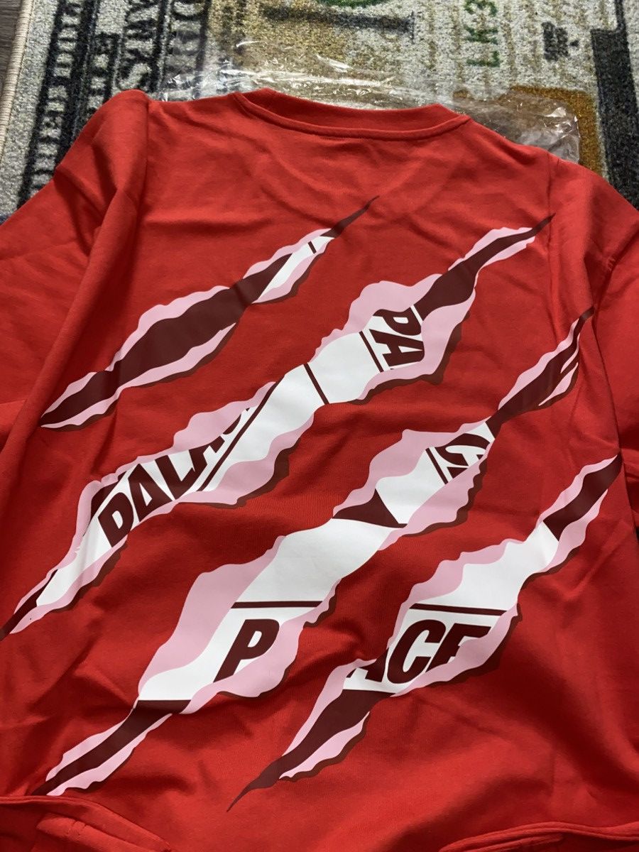 Palace Palace Ripped Tri Ferg T-Shirt Size US XL / EU 56 / 4 - 1 Thumbnail